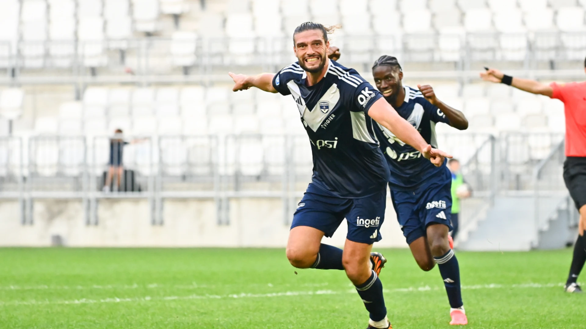 'Love of football' driving Carroll at lowly Bordeaux