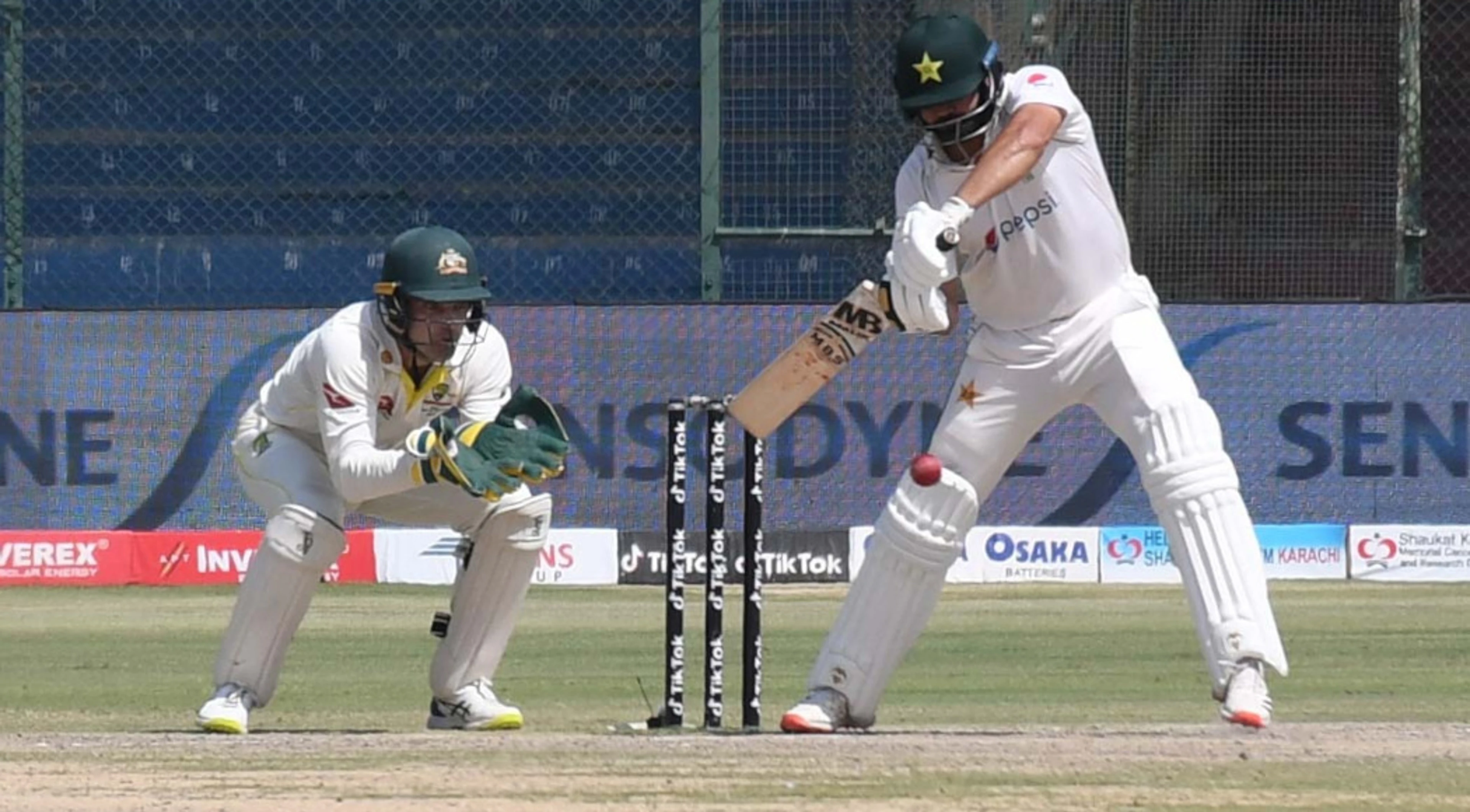 Cummins, Starc put Australia in control in third Pakistan test
