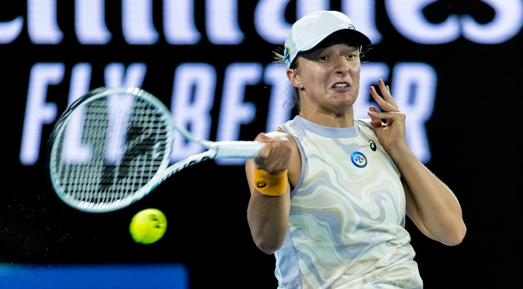 Top Seed Swiatek Eases Into Third Round At Australian Open | SuperSport