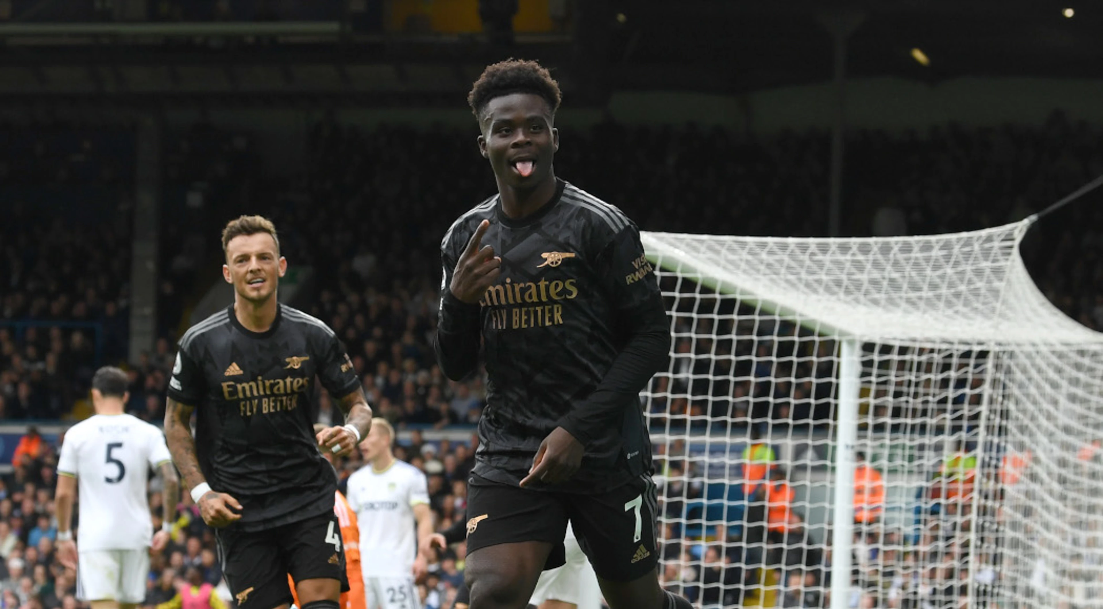 Arsenal hold off hungry Leeds to stay top of Premier League