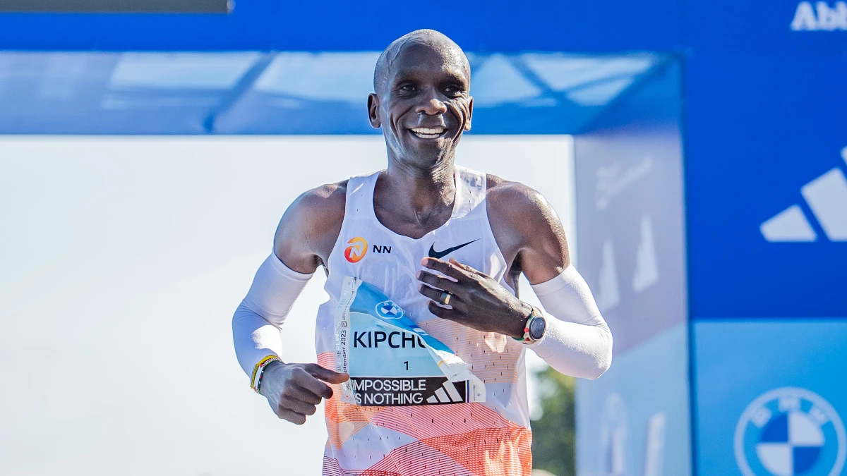 Kipchoge pays tribute to Kiptum ahead of Tokyo Marathon | SuperSport