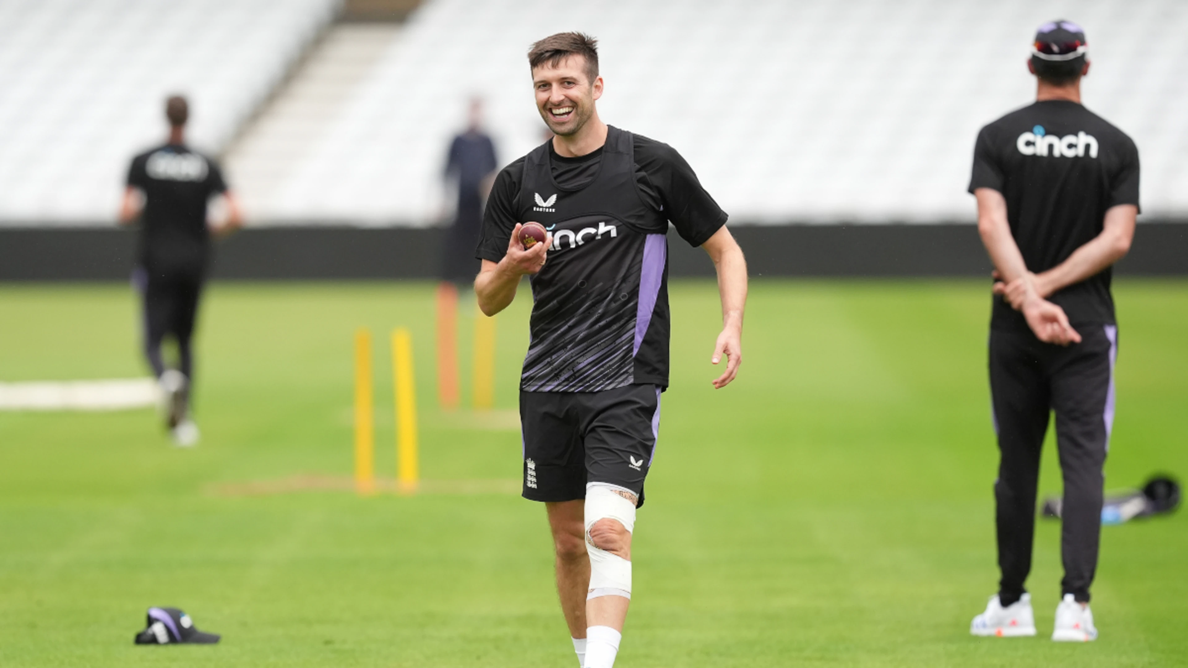 Wood replaces Anderson in England team for second test