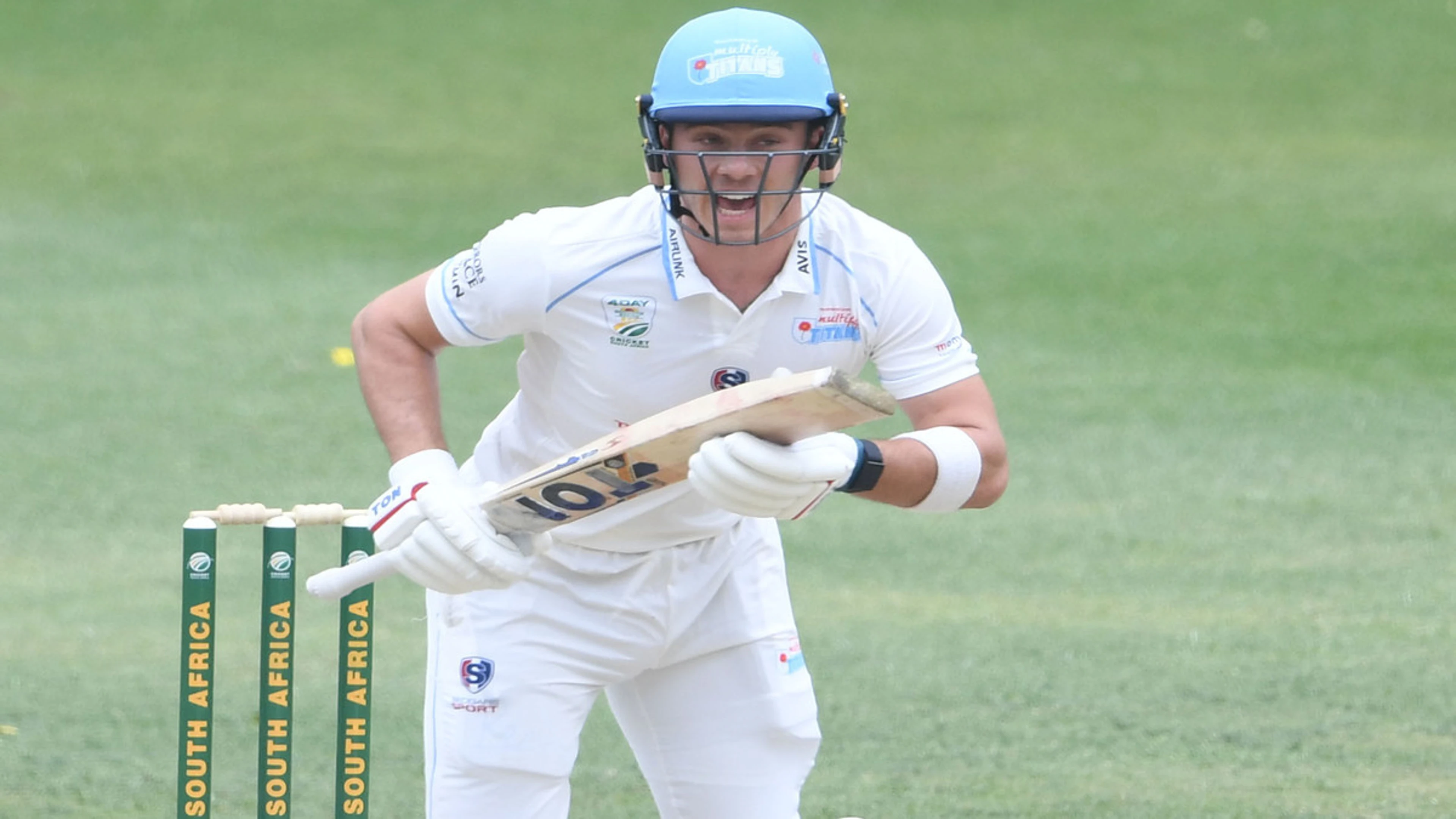 DAY 3: Tons from Brevis and Petersen put Titans on the front foot