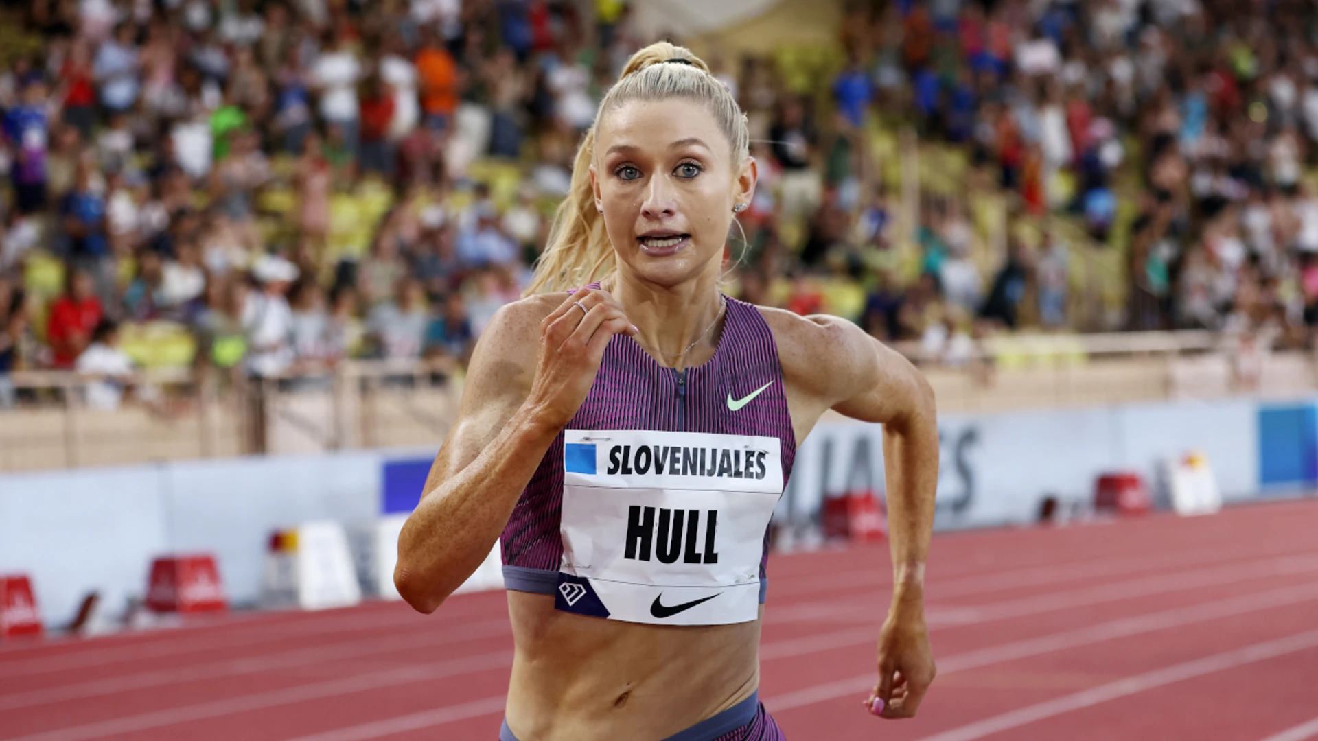 Australia's Hull races to world record in rarely-contested 2000m