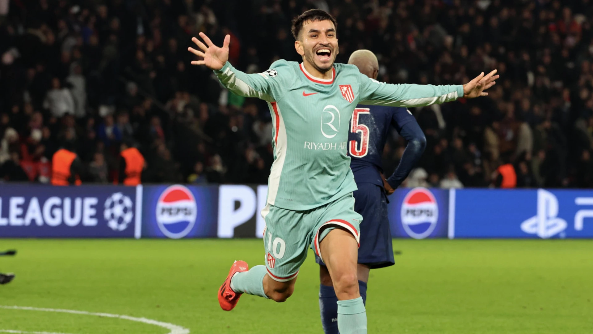 Atletico stun PSG in Champions League with last-gasp Correa winner