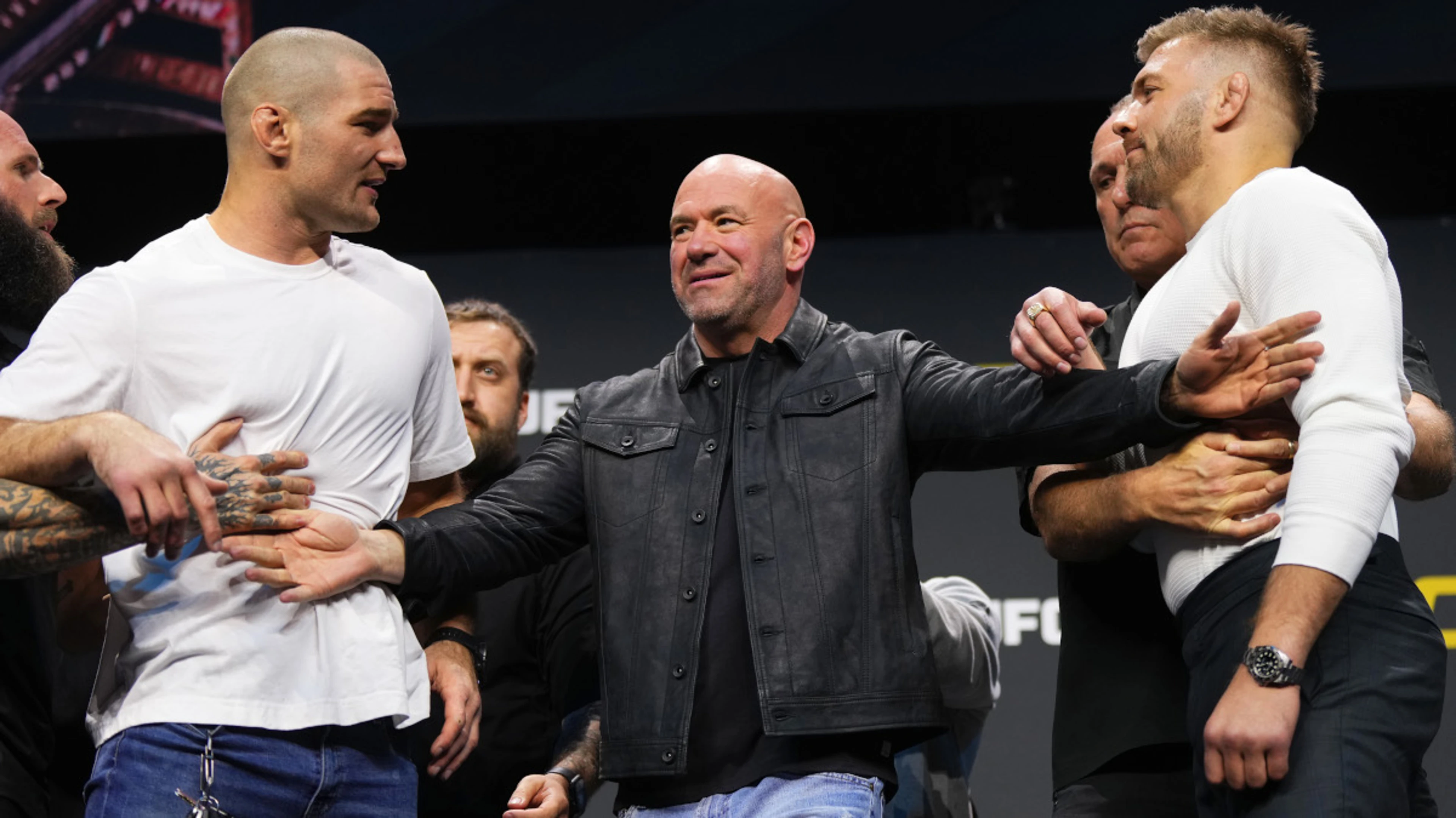 'History in our own words' - SuperSport brings Dricus UFC title bout in three languages