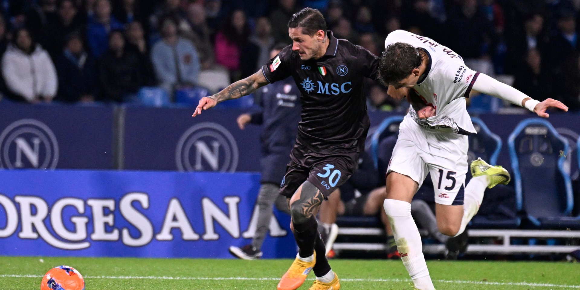 Napoli squeeze into Italian Cup quarterfinals