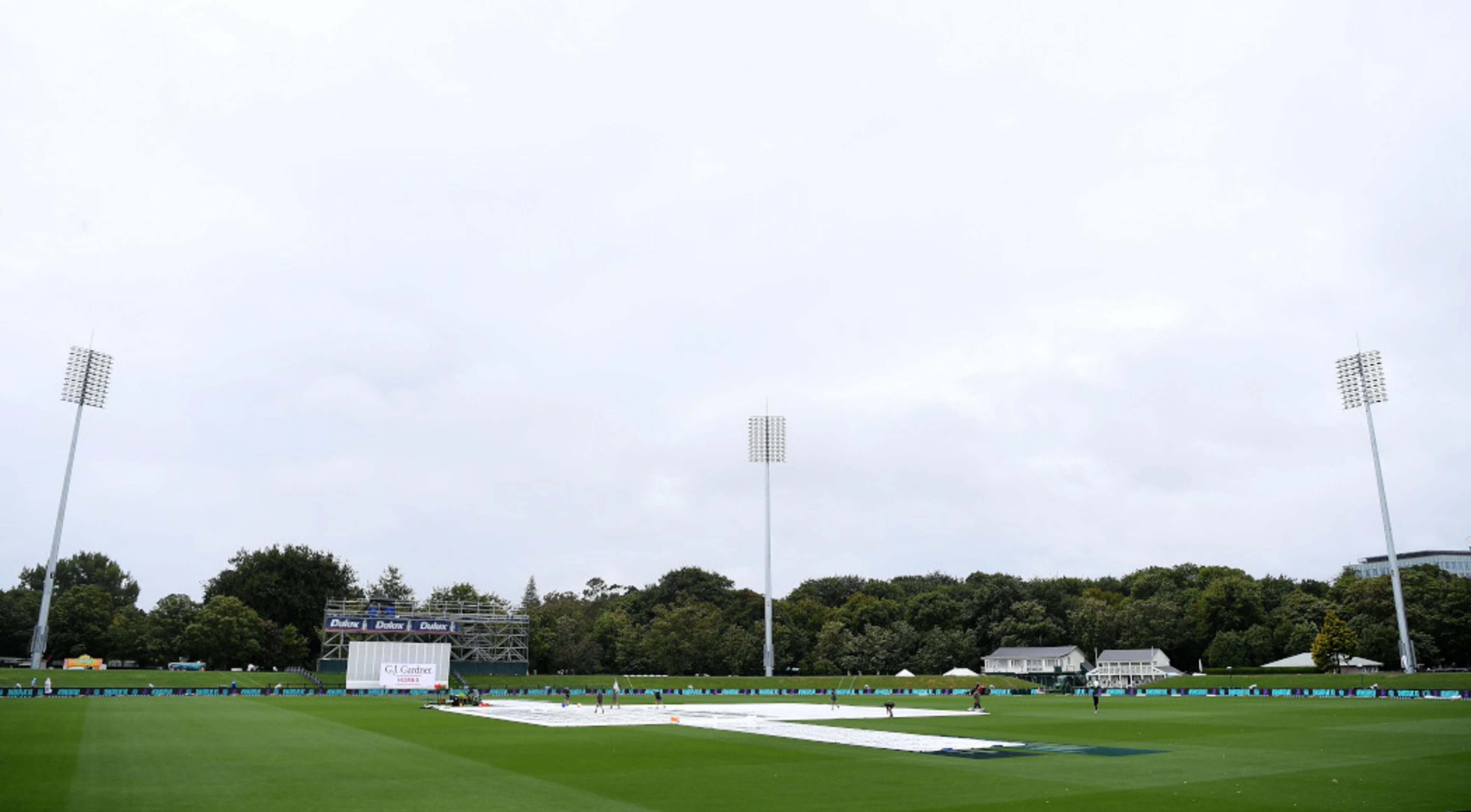 Rain delays last day of New Zealand-Sri Lanka test