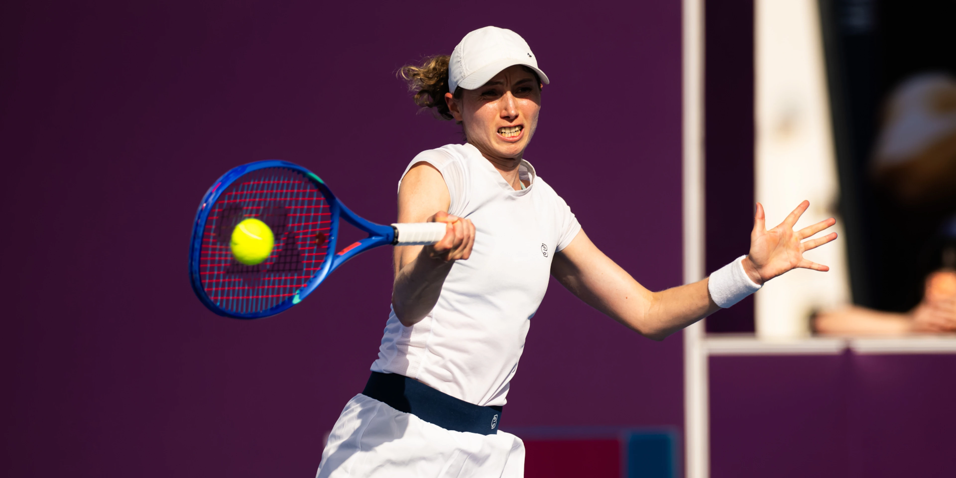 Busca downs Frech to lift first WTA title in Merida