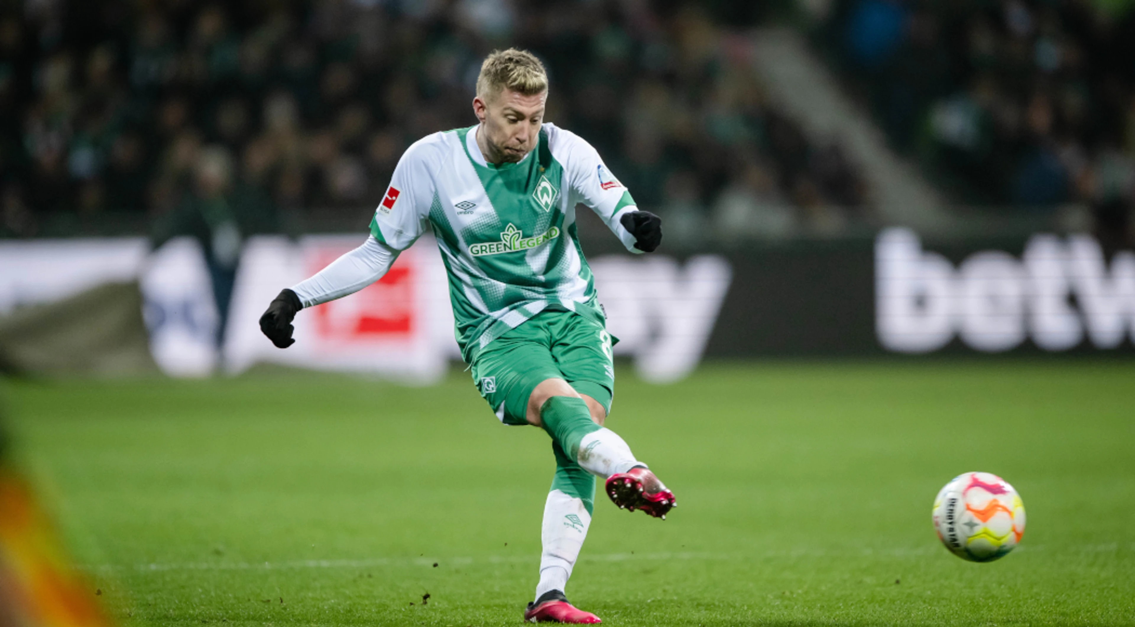 German defender Weiser may play for Algeria