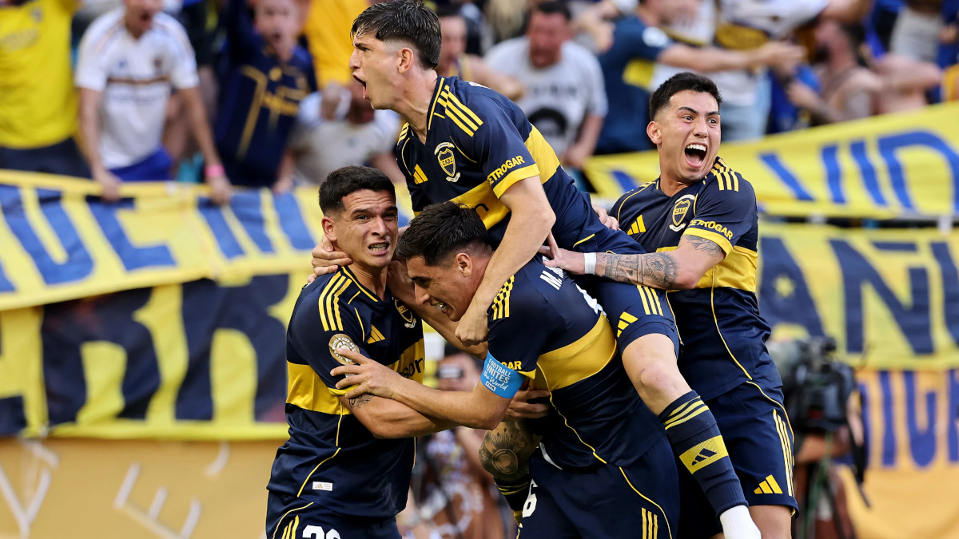 Boca denied by two Argentines as Benfica fight back
