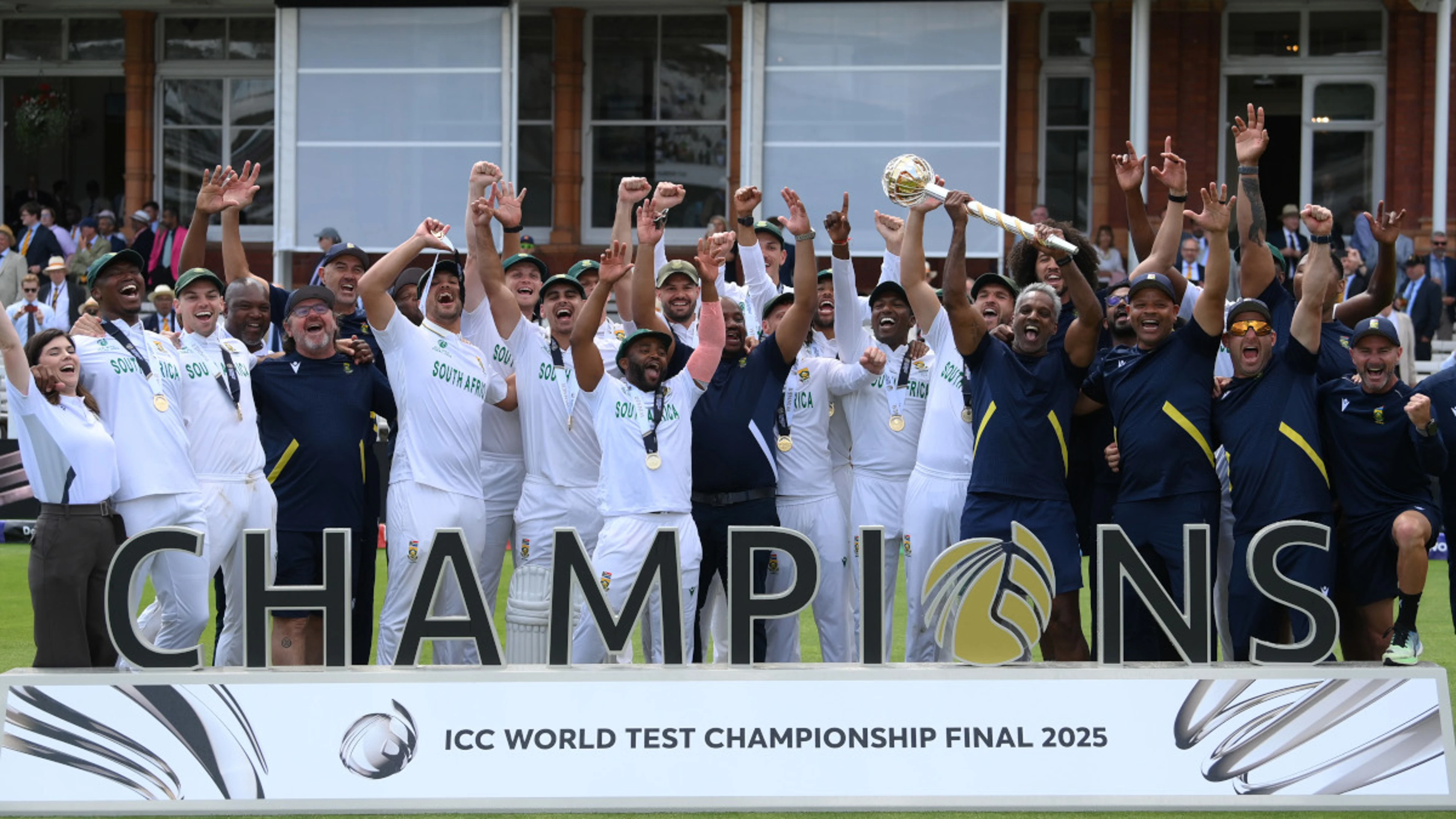 LIVE: Proteas Team Arrival