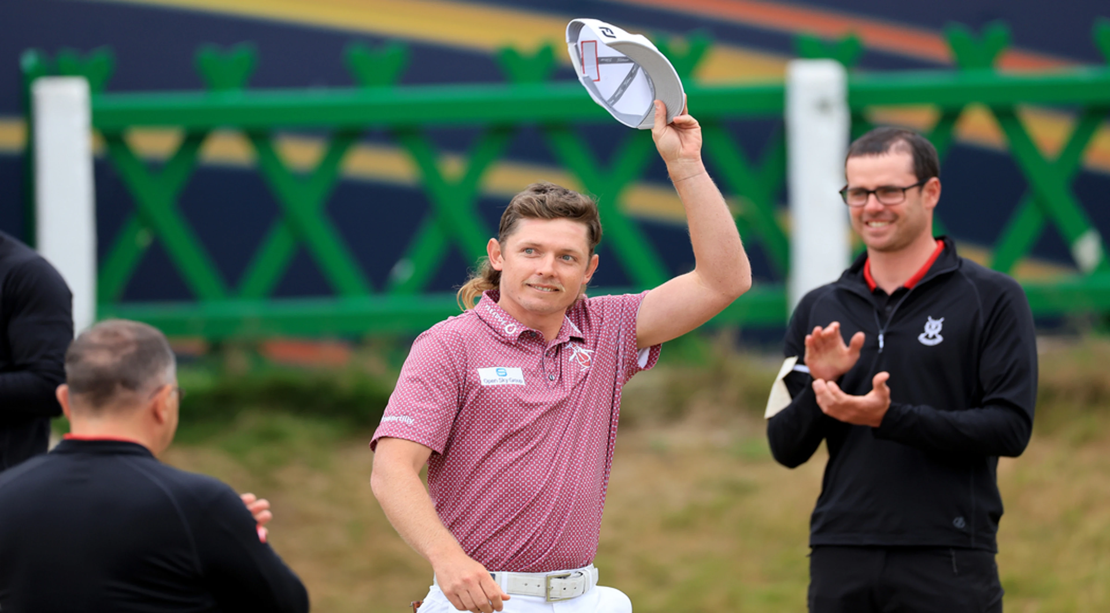 Mullet-sporting Smith breaks down major door