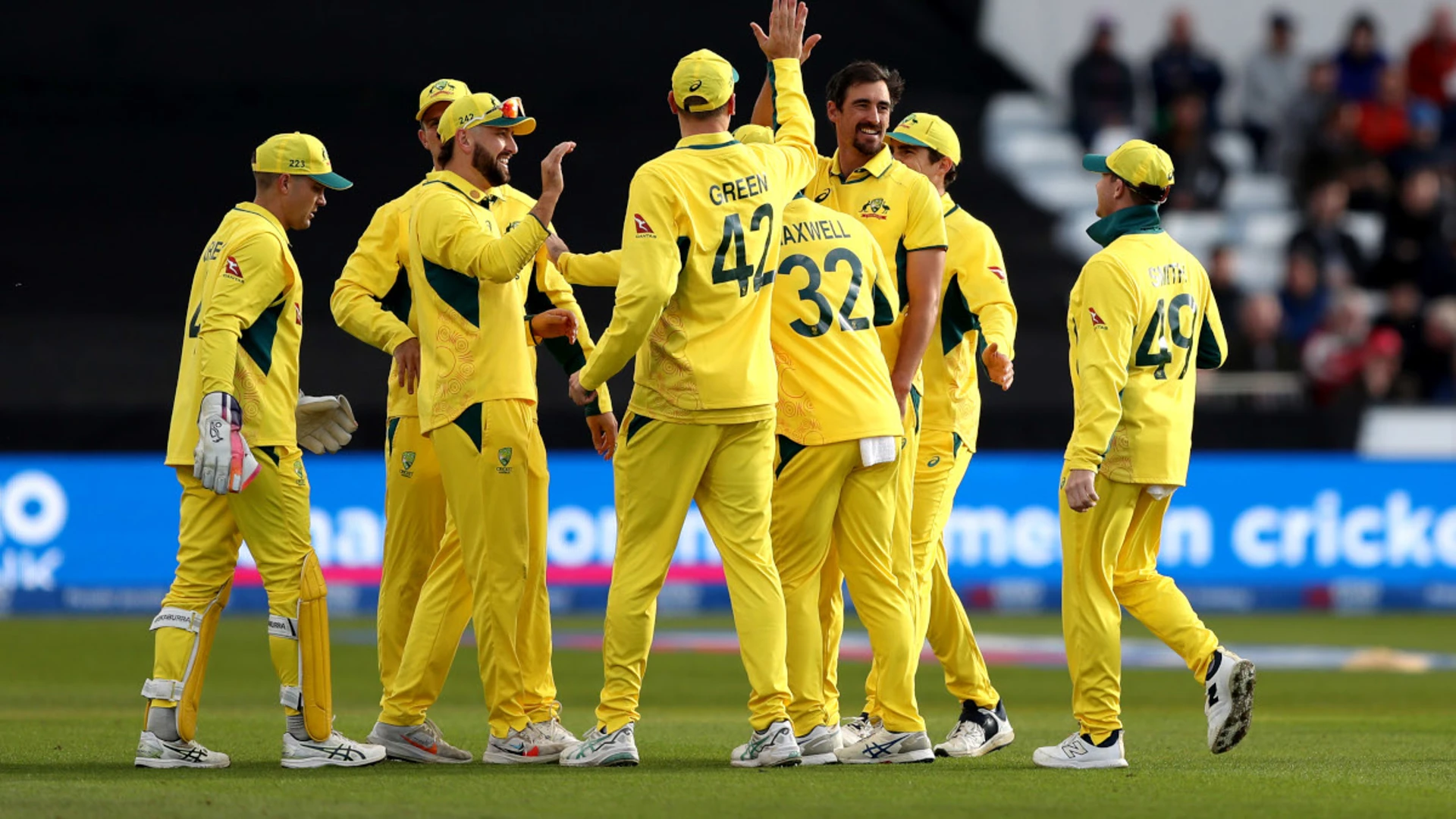 Australia bowl in fourth ODI against England