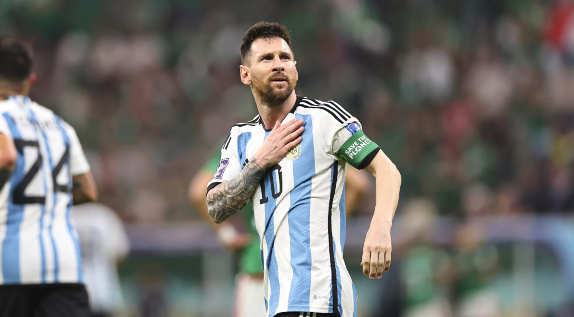 Messi nourishes dream of matching Maradona's tall Argentina legacy