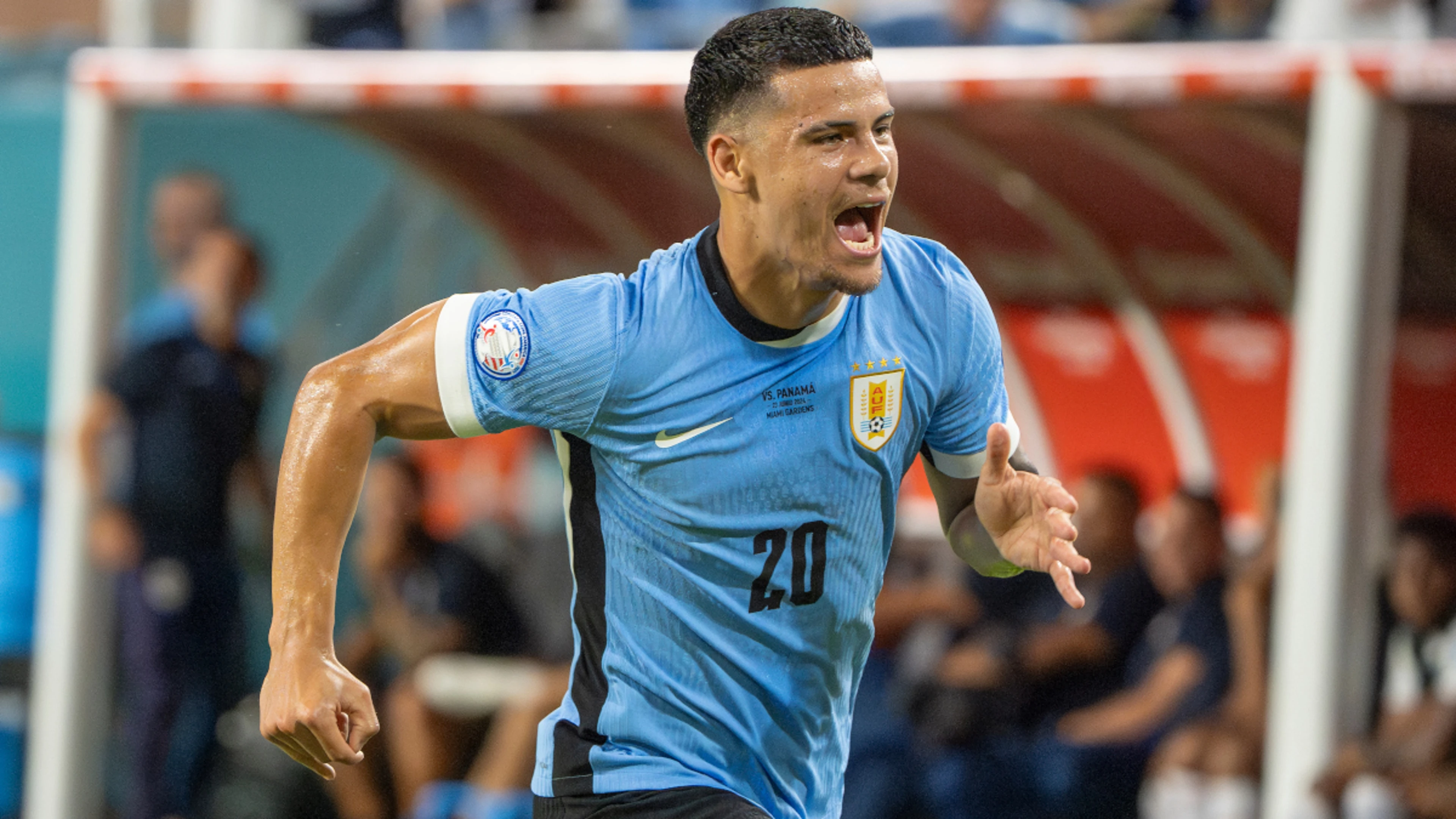 Uruguay clinch Copa America win over Panama