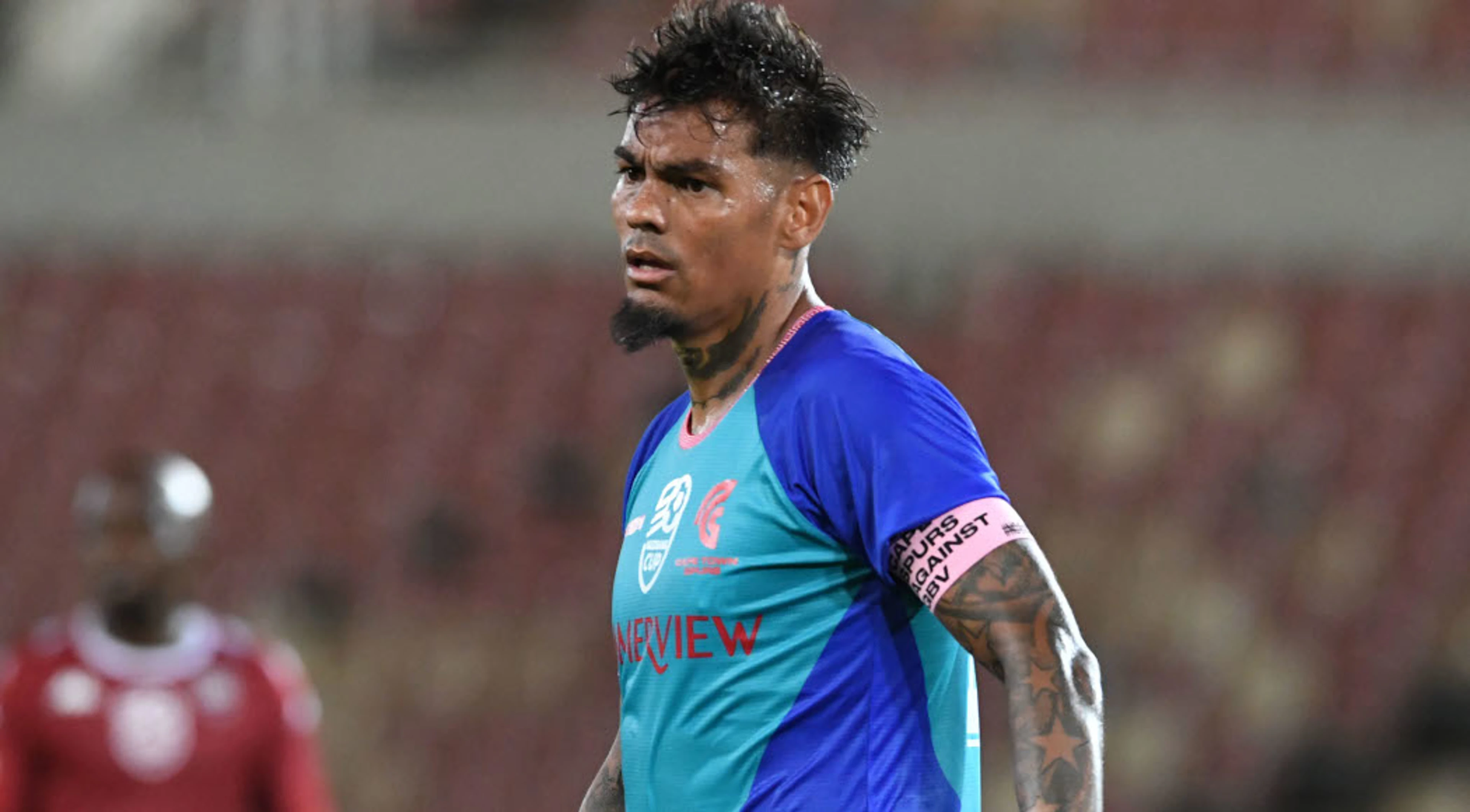 The battle at the top resumes