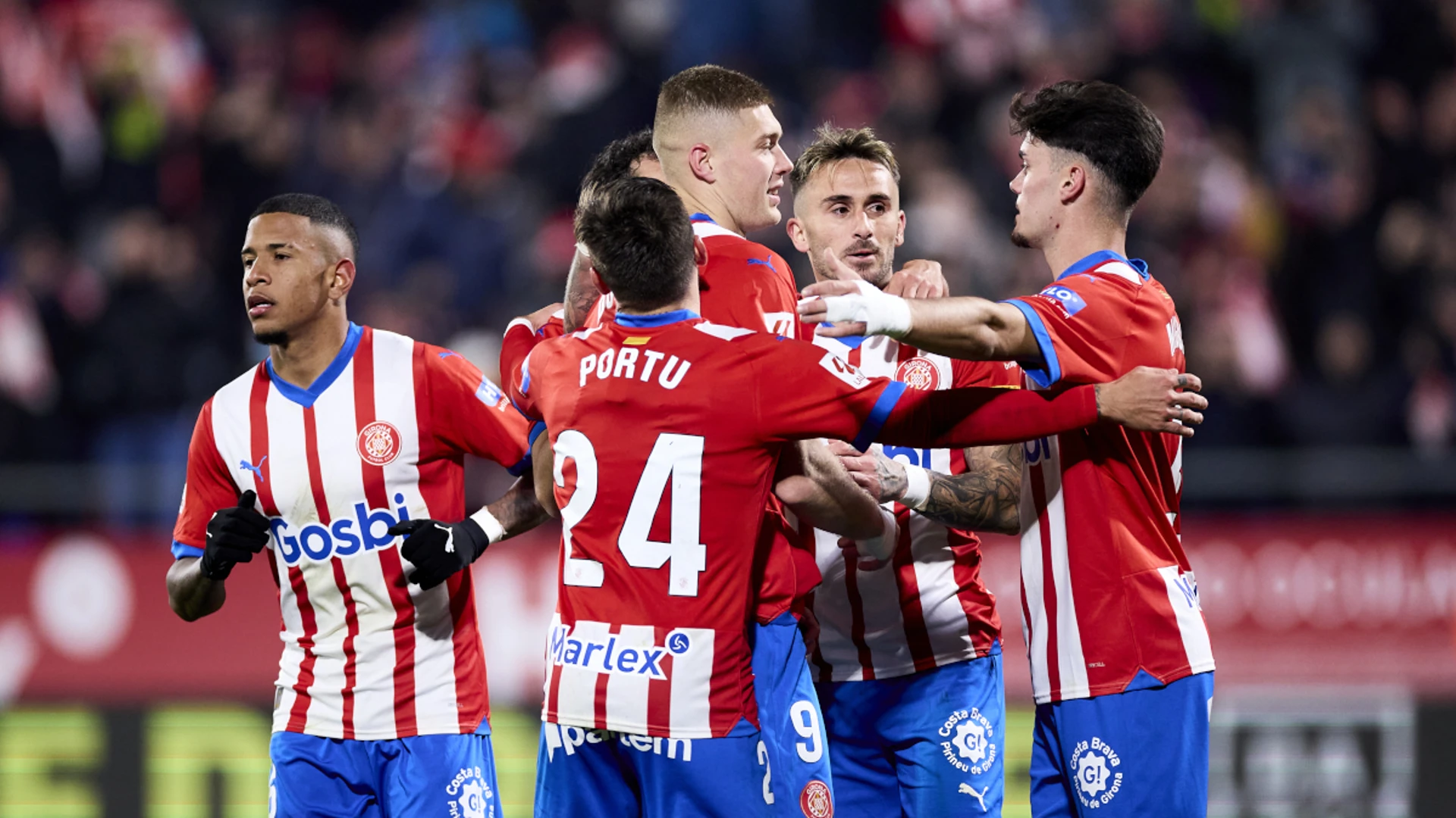 Upstarts Girona ease to win over Alaves to reclaim LaLiga top spot