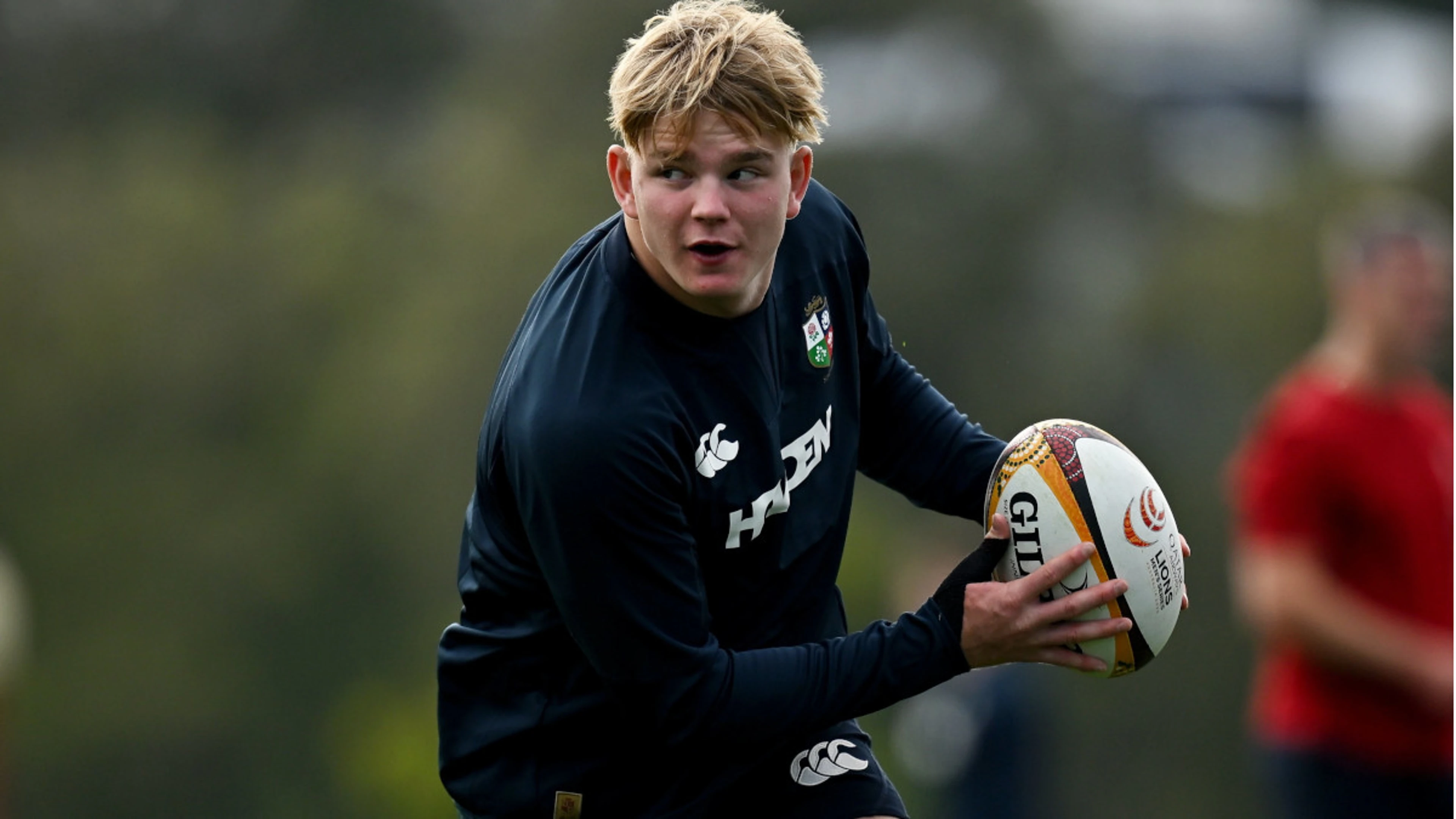 Pollock rewarded with England Elite Player contract