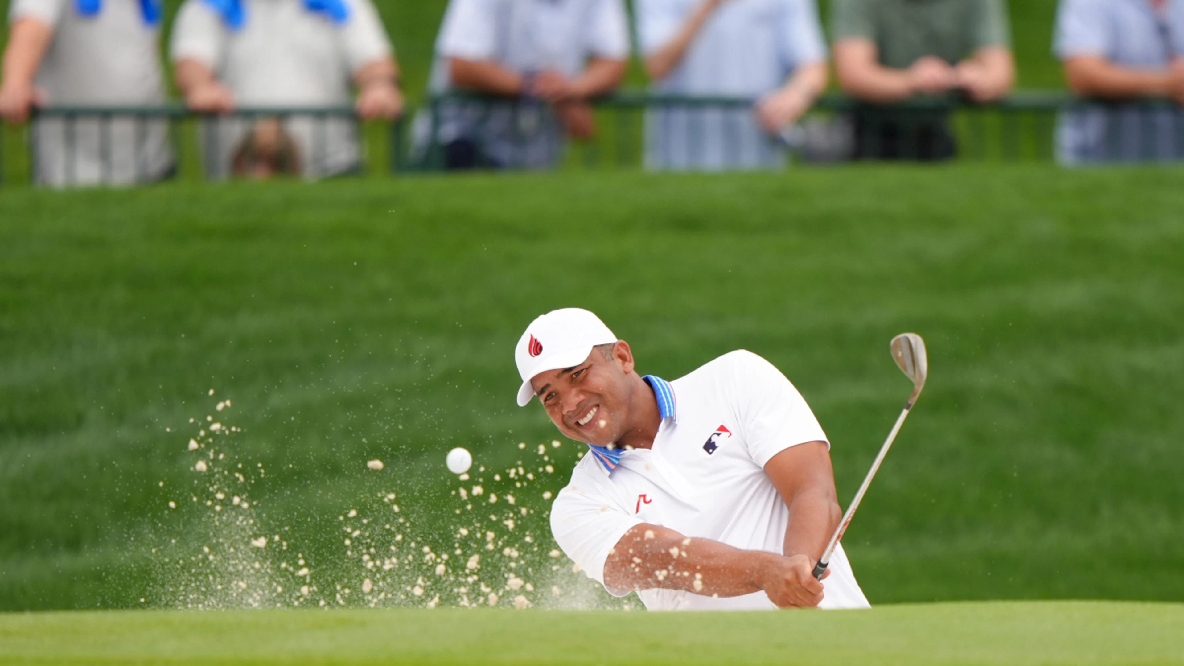 Vegas closes with double bogey but still leads by two at PGA