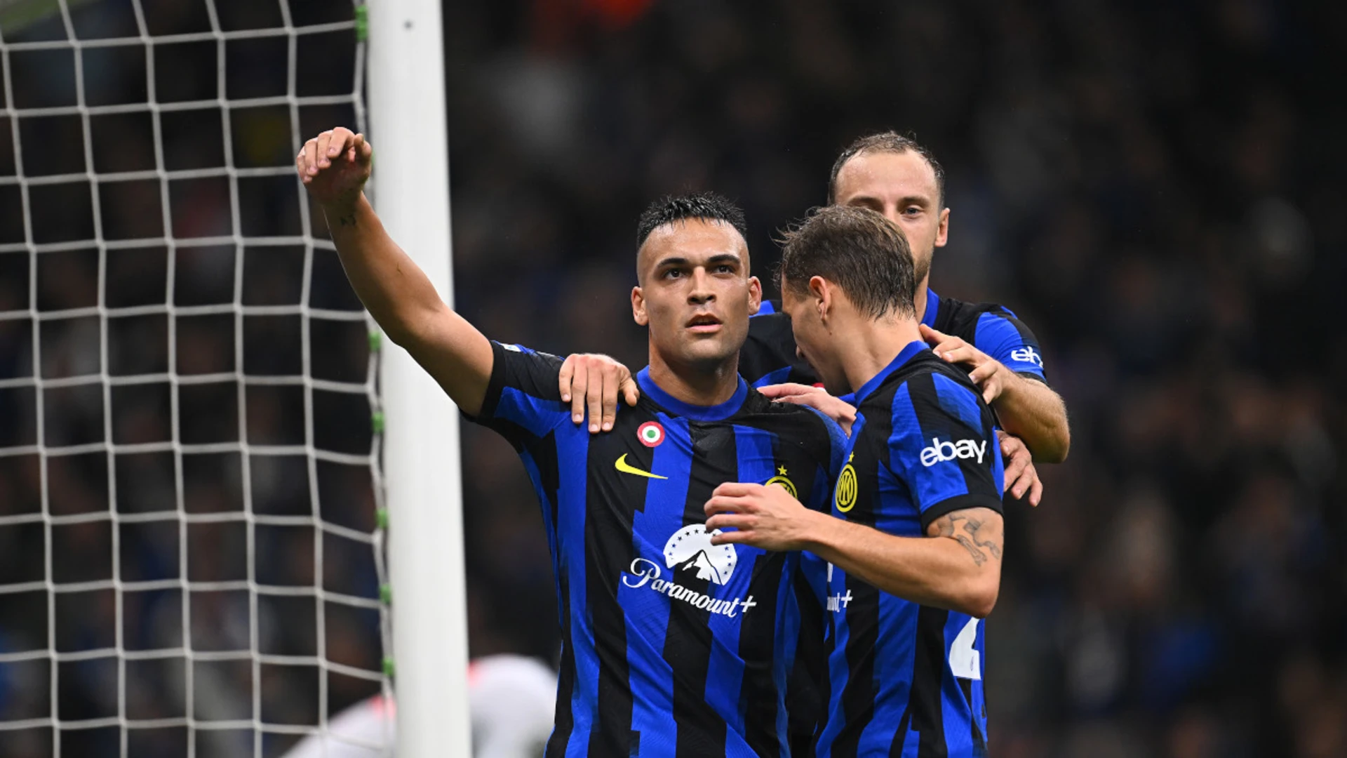 Inter squeeze past Salzburg to move top of Champions League Group D