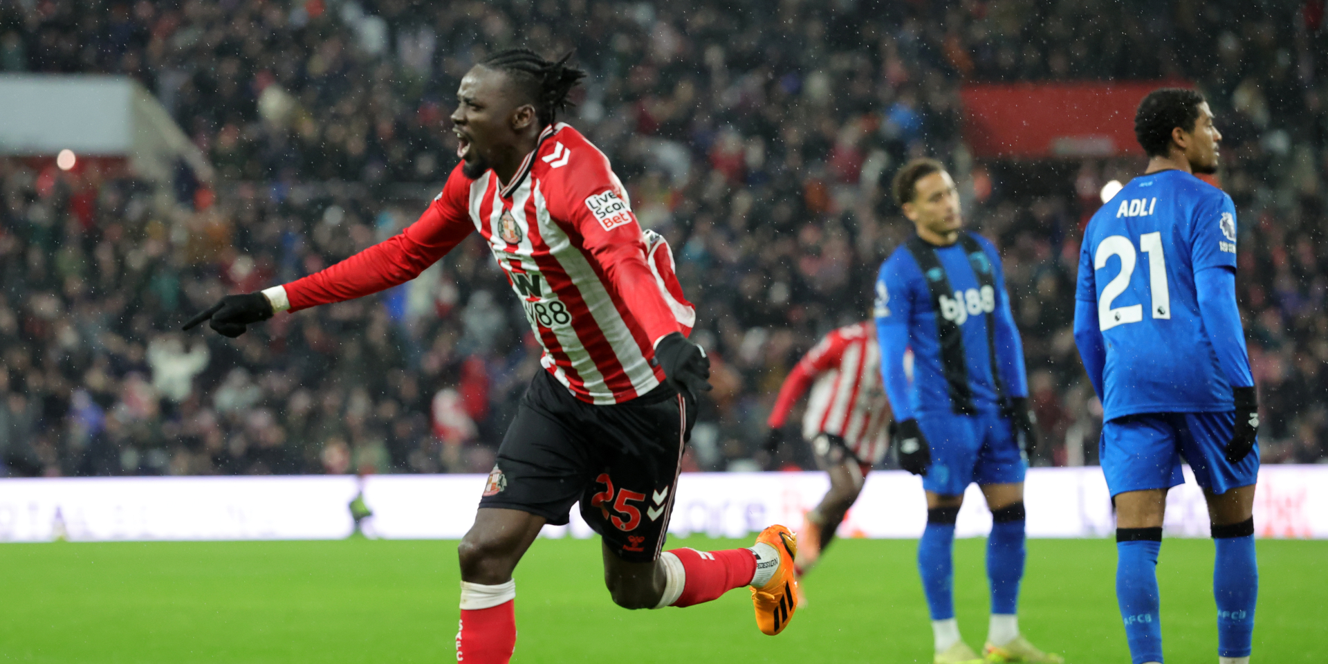 Traore off the mark, Lookman on target