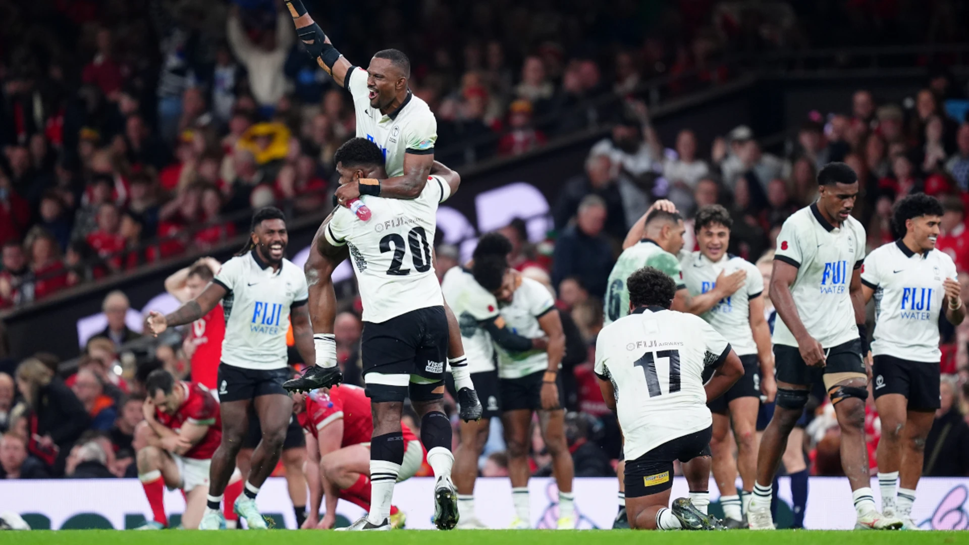 Muntz shines as Fiji condemn Wales to record-equalling defeat