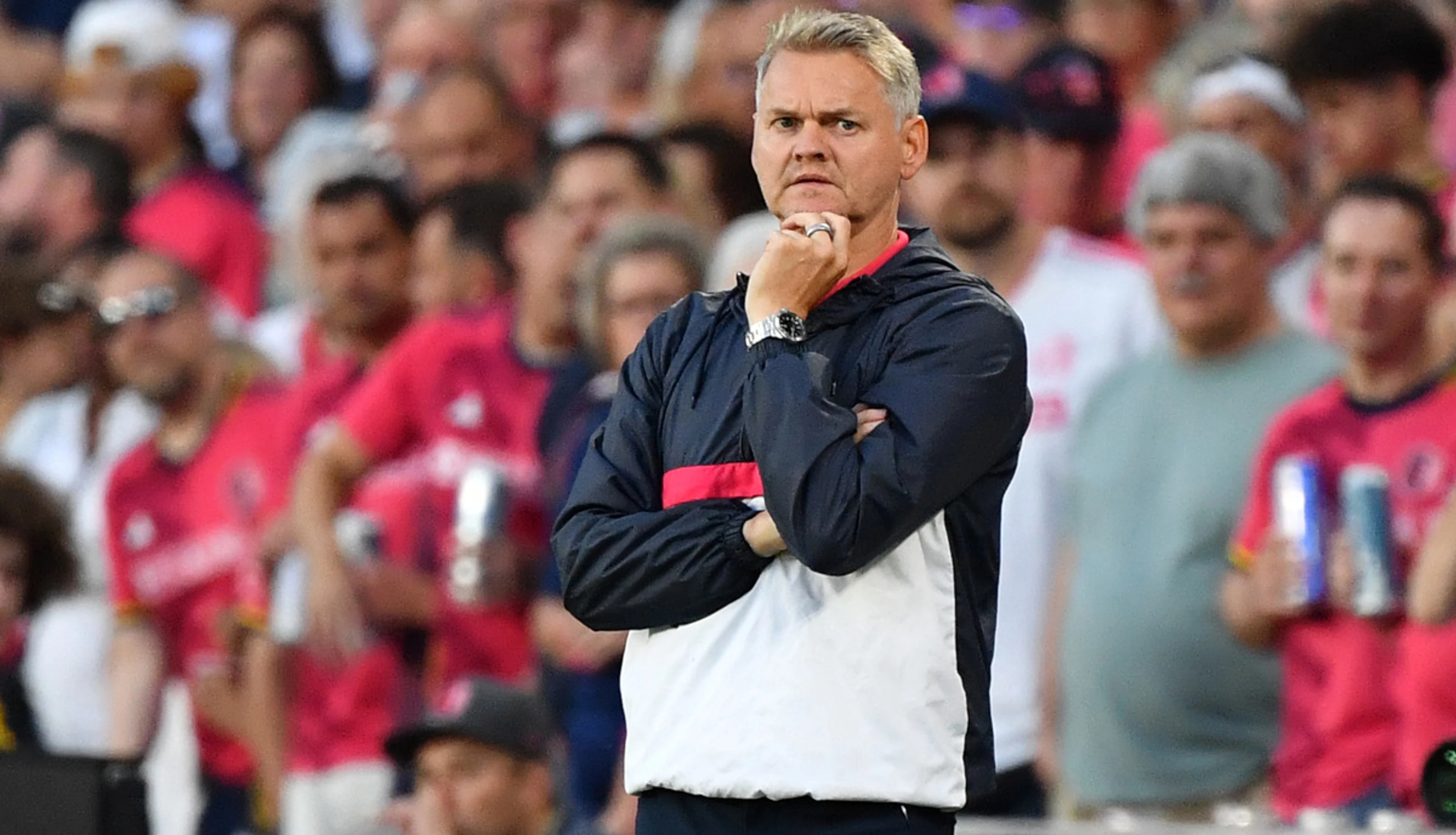 MLS side sack South African coach Carnell