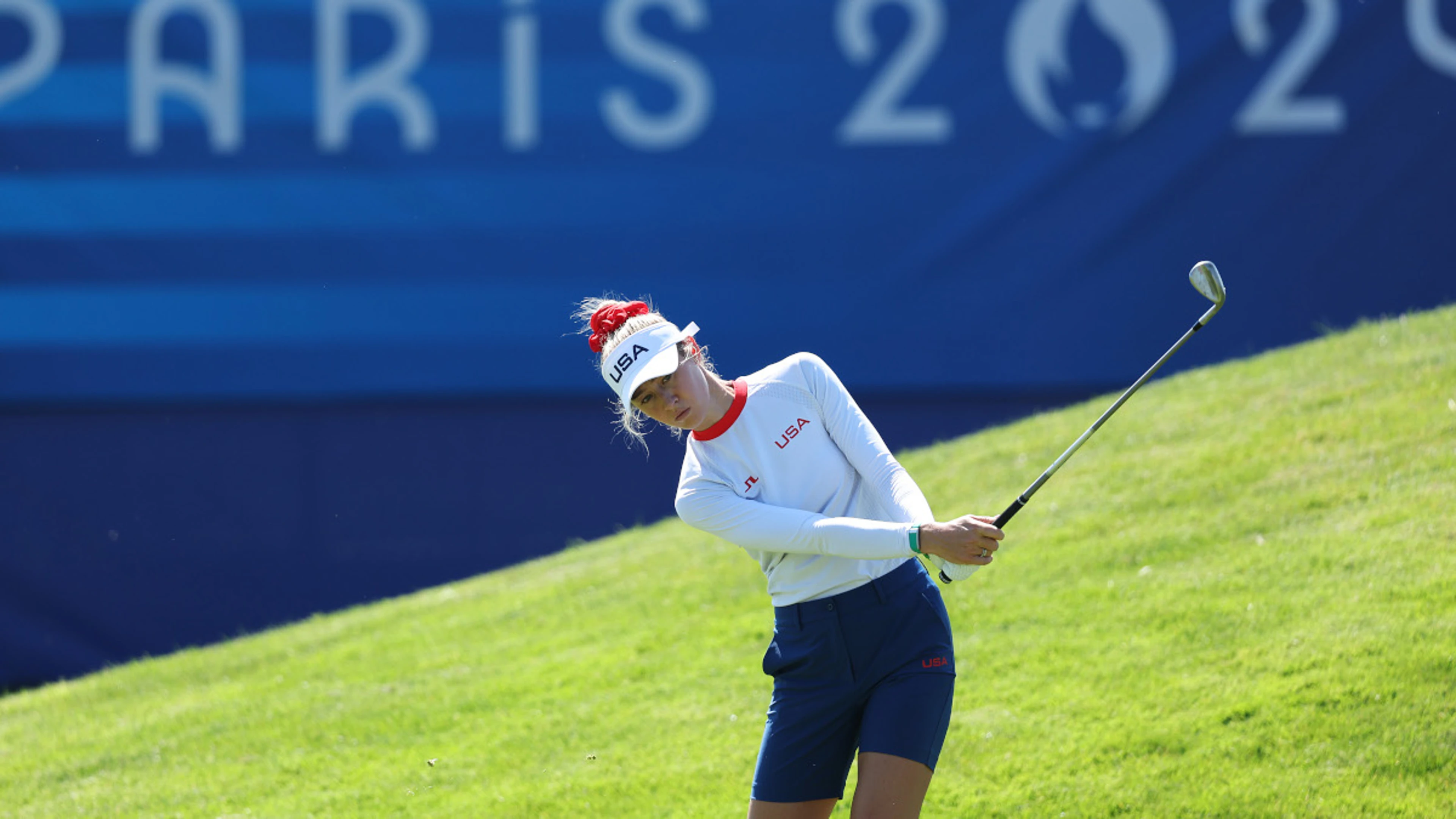 Korda defends title as women's golf stars relish crowds