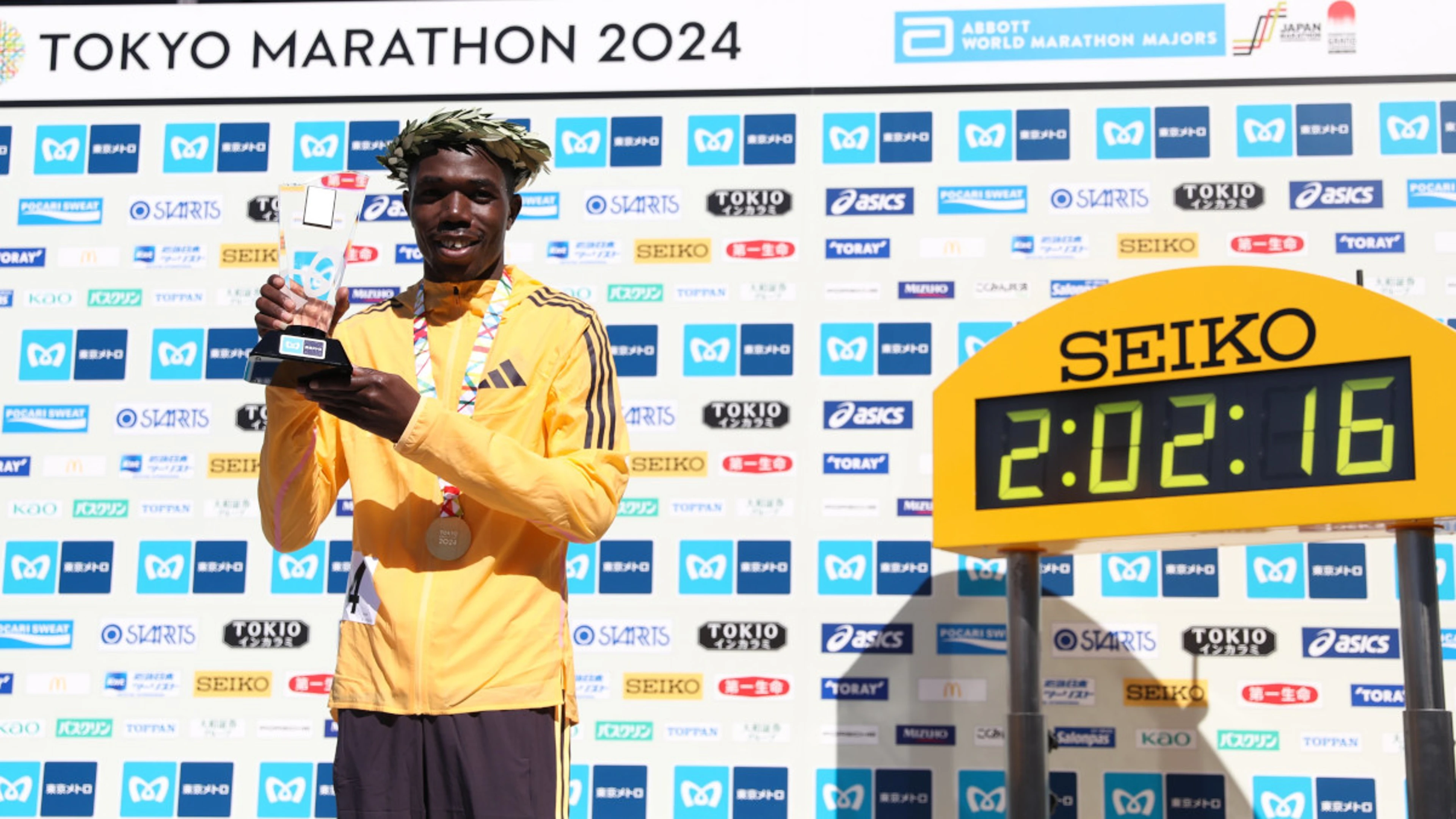 Kipchoge struggles to 10th place as Kipruto wins Tokyo Marathon