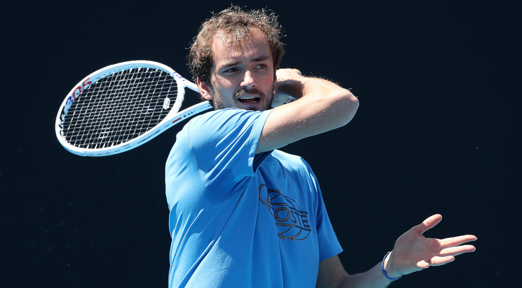 Medvedev ignores politics to concentrate on Australian Open preparations