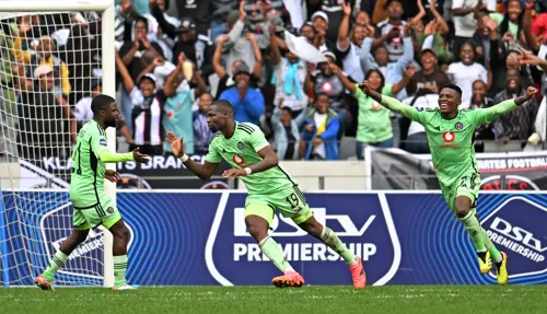 Mofokeng & Mabasa inspire Pirates to victory in Cape Town