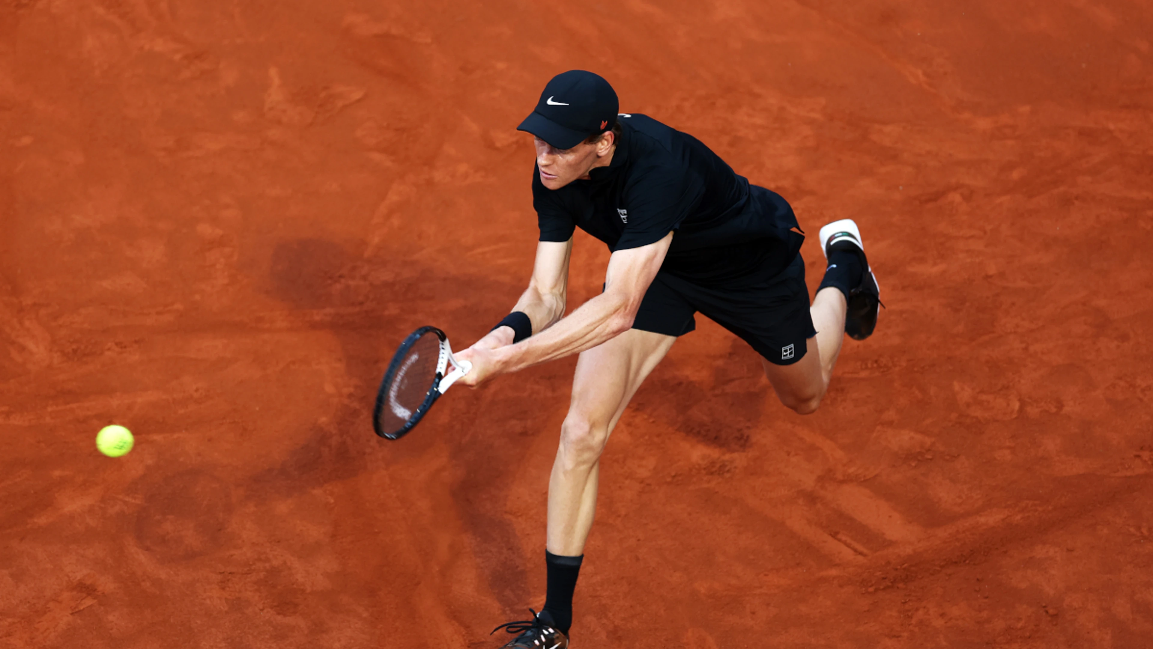 Sinner wins at Italian Open in first match since doping ban