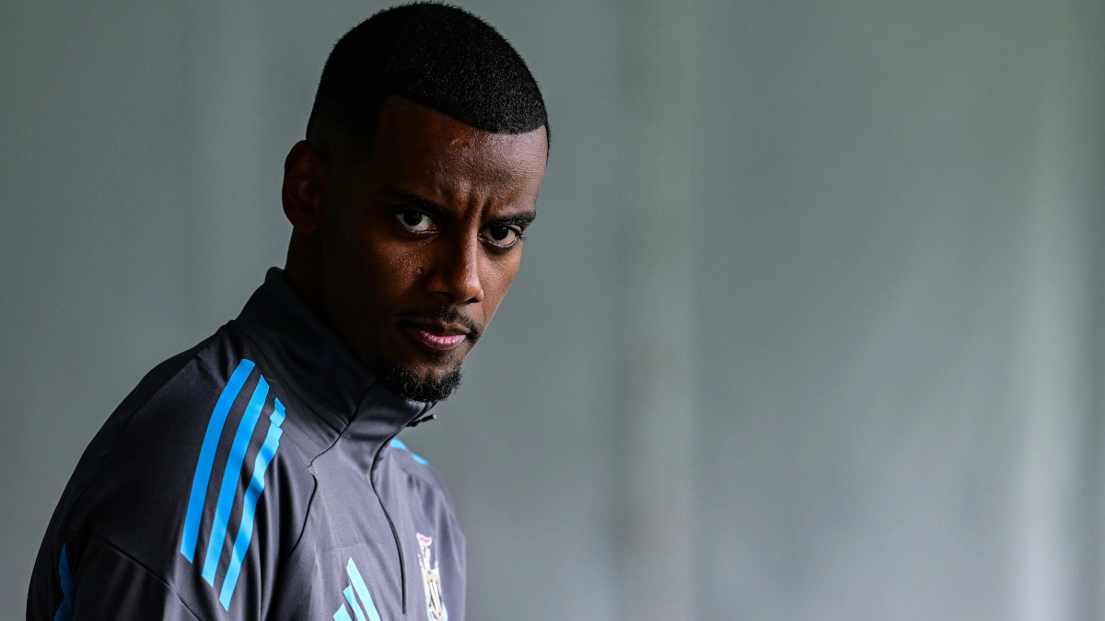 Shearer accuses Isak of pouring 'flames on fire' of Newcastle row