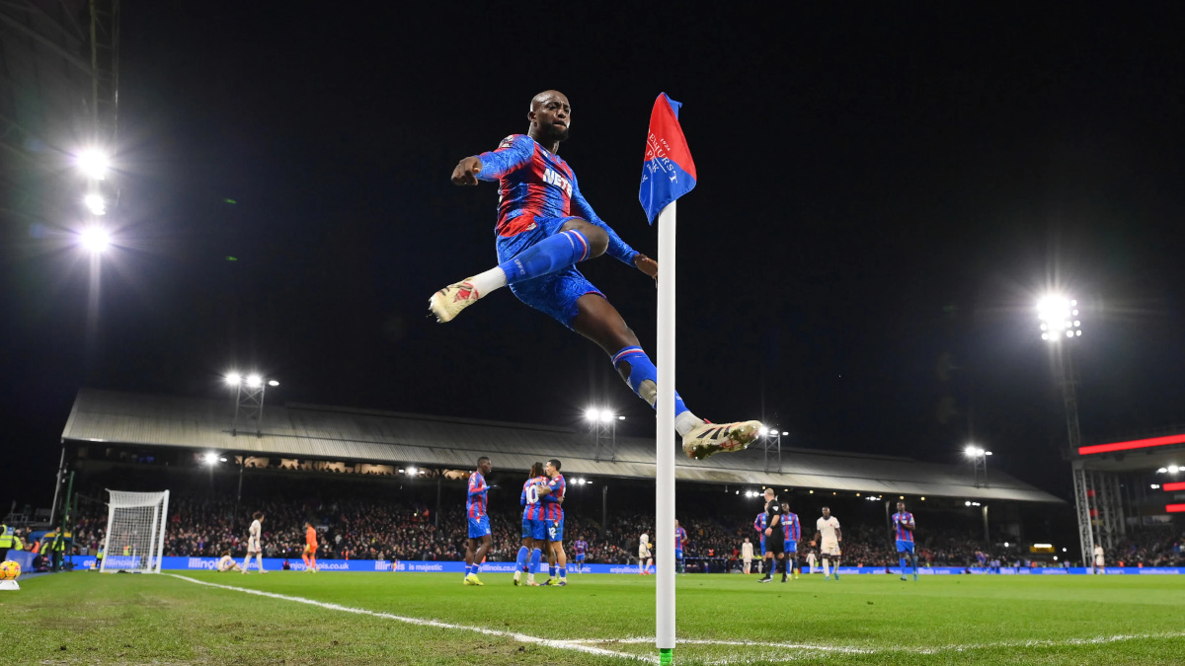 Palace hold Chelsea to draw as Mateta strikes late