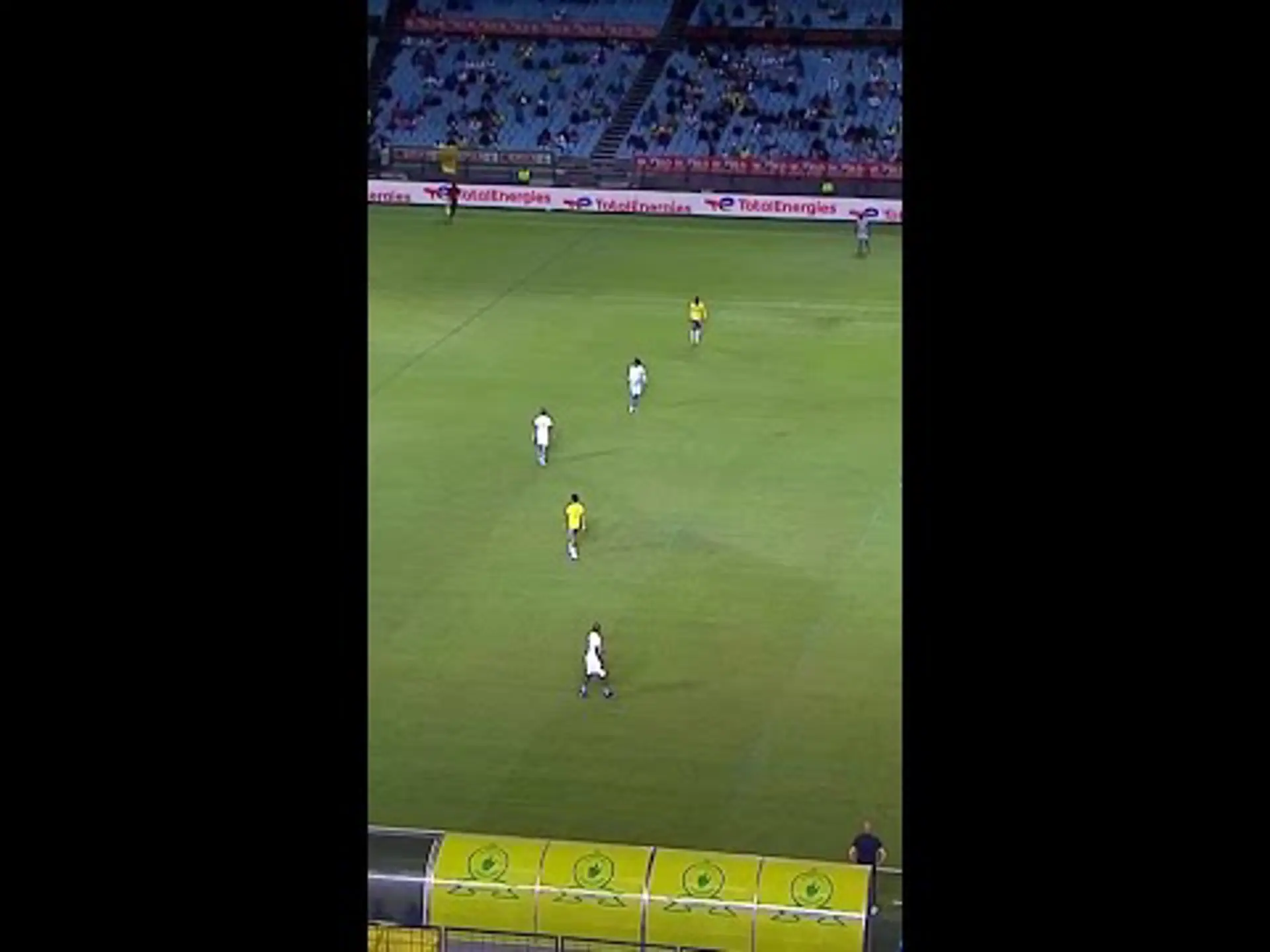 OVERHEAD! Arthur Sales strike