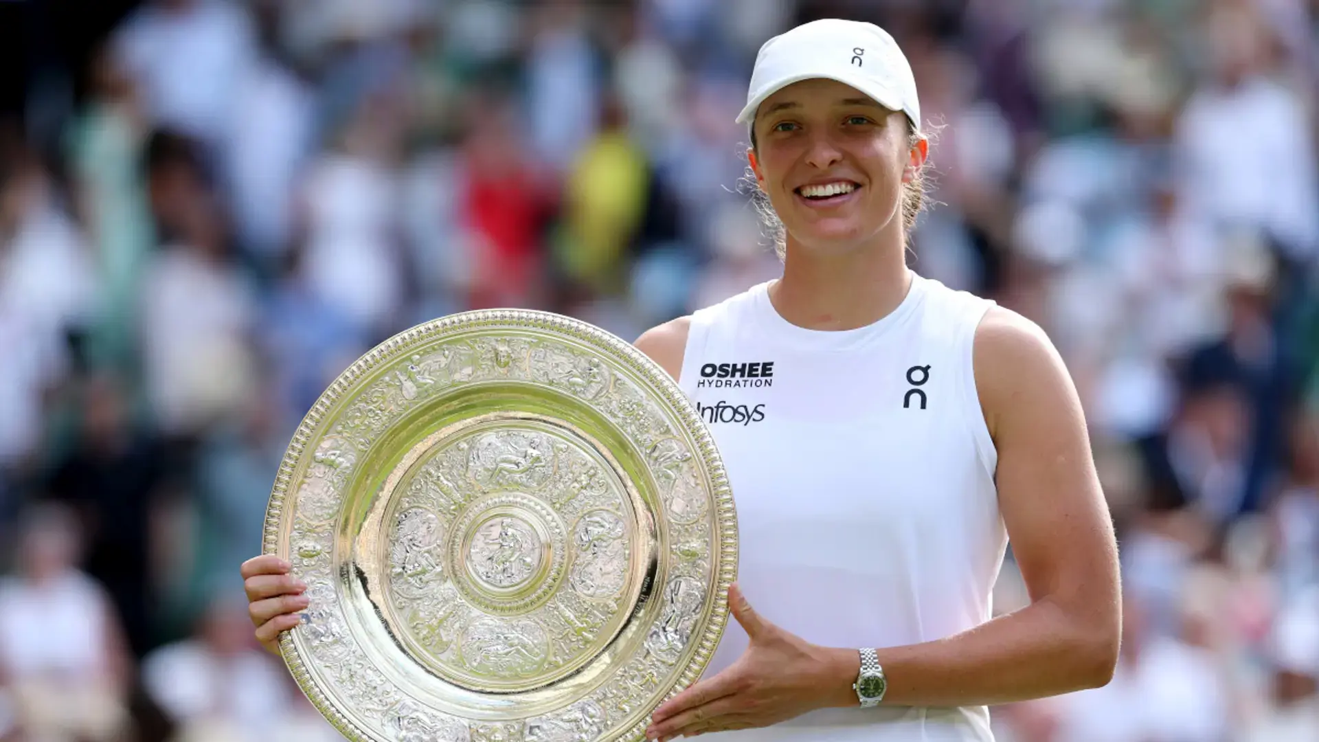 SERVING UP A DOUBLE BAGEL: Sizzling Swiatek wins maiden Wimbledon title