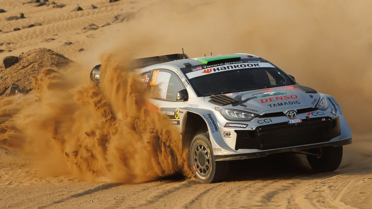 Evans' title hopes hit by puncture at Rally Saudi Arabia