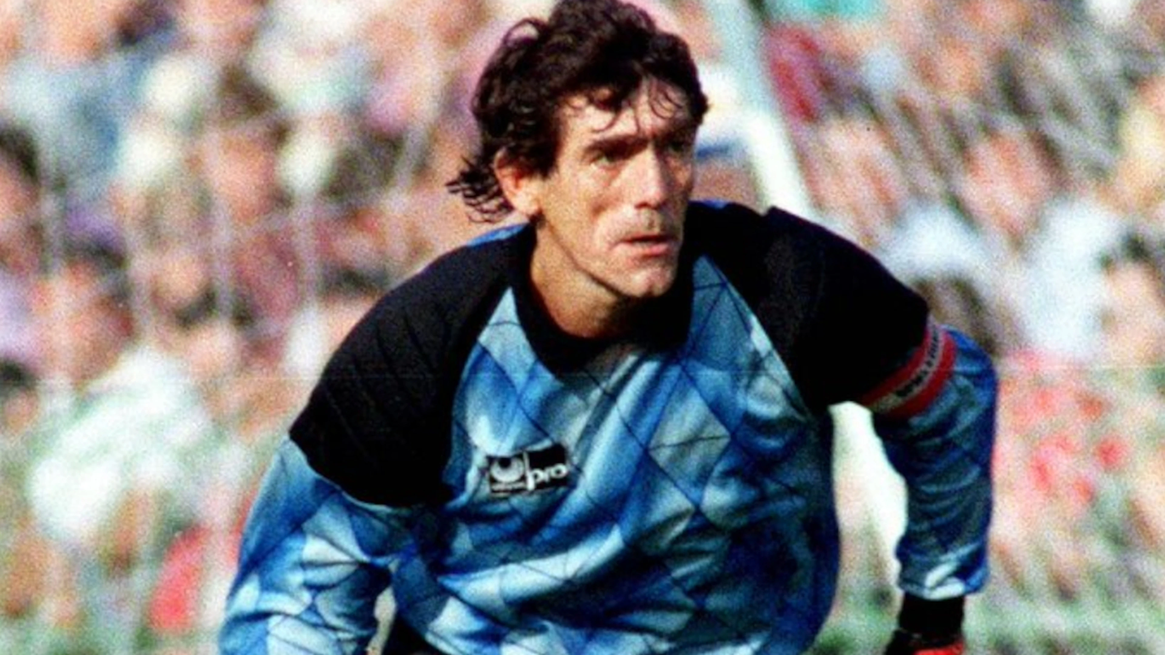 Greece pays tribute to goalkeeping legend Sarganis