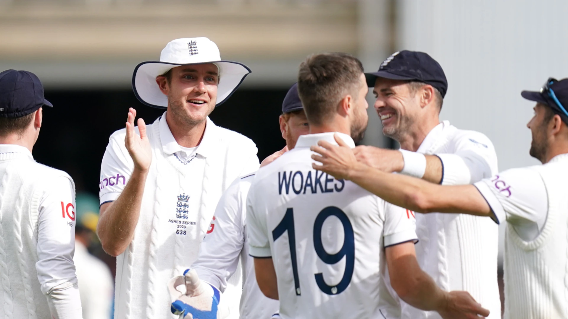 Ashes star Woakes grateful for Broad and Anderson input
