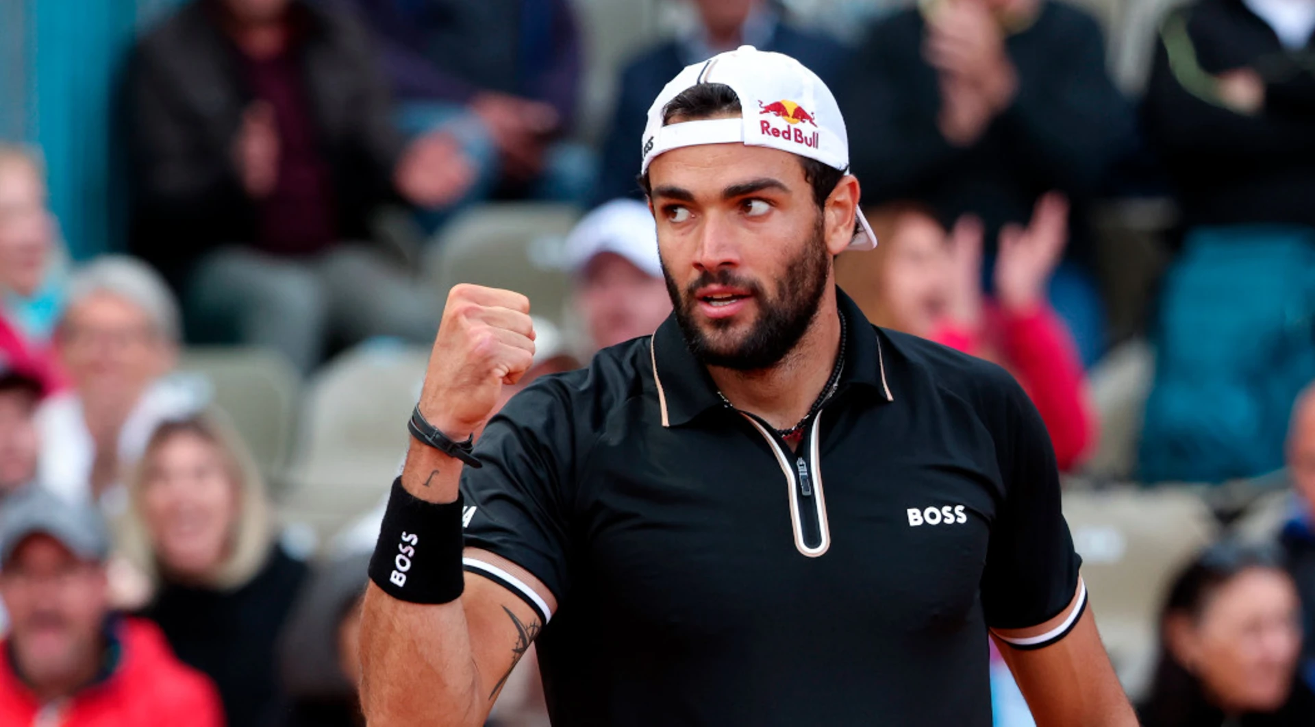 Berrettini brushes Halys aside to win Gstaad title