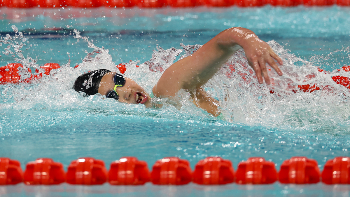 China's 13-year-old Yu claims first Asian record at National Games