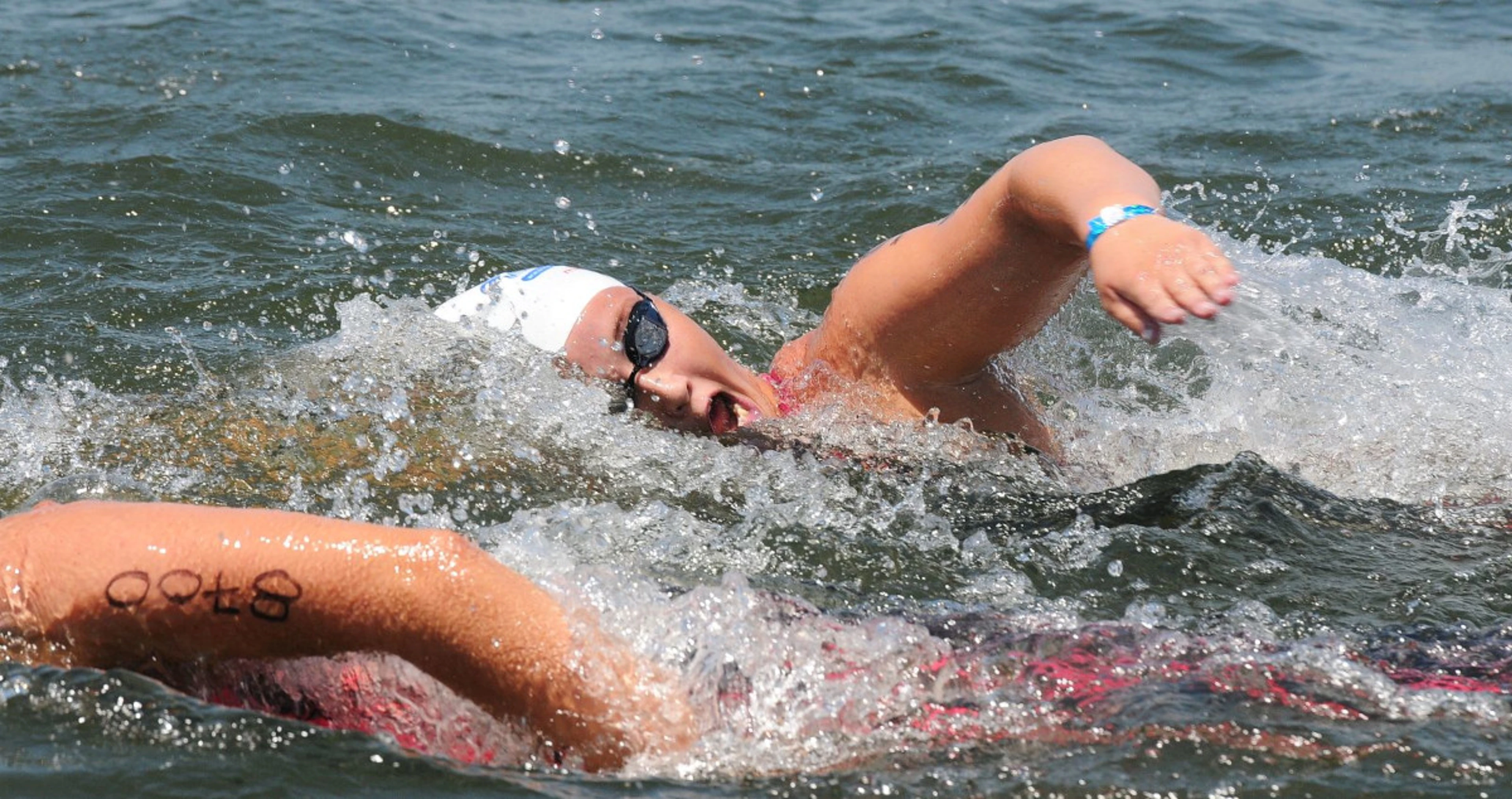 Sloman the man to beat but women’s race wide open at aQuellé Midmar Mile