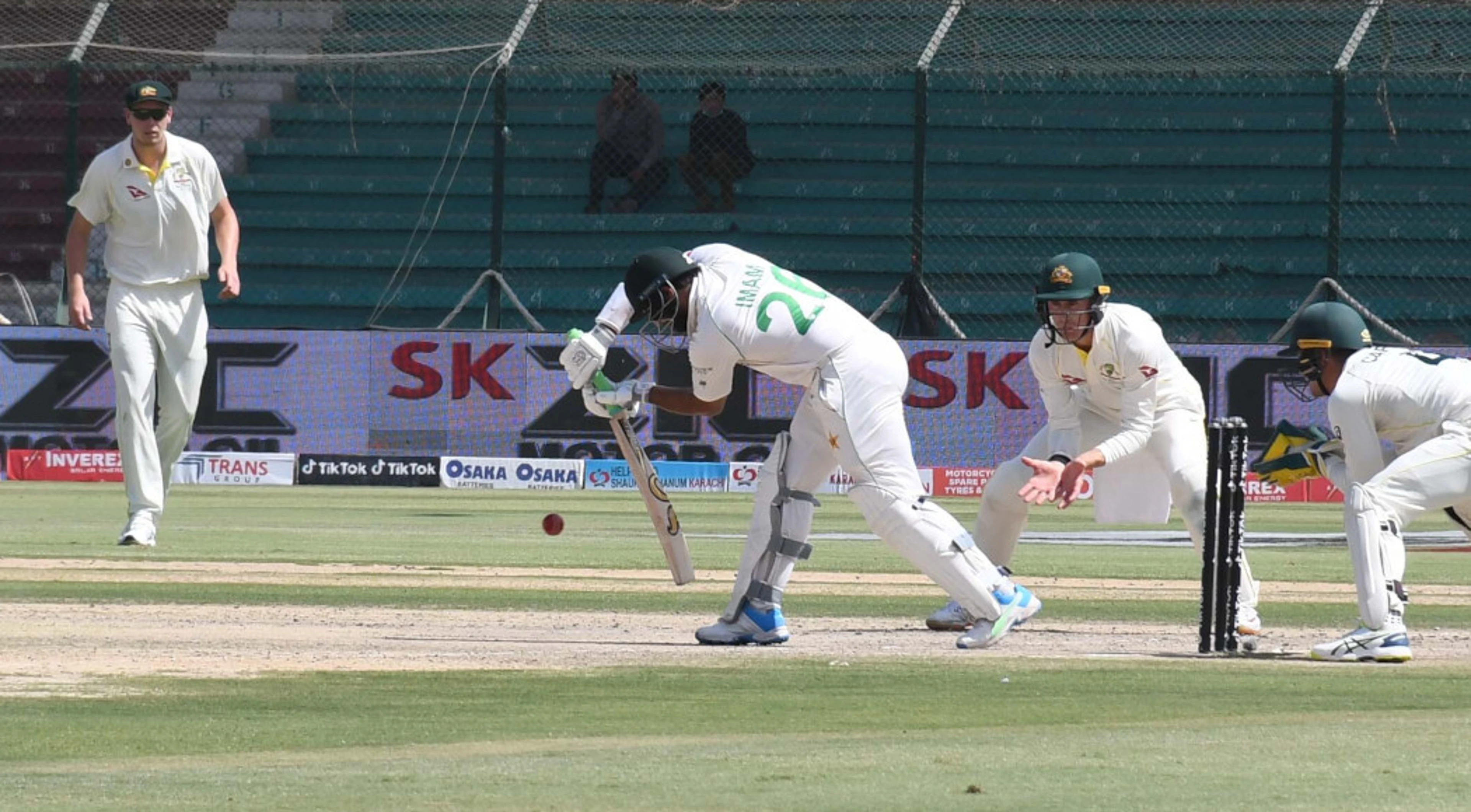 Pakistan's Imam, Shafique stay solid to set up thrilling final day