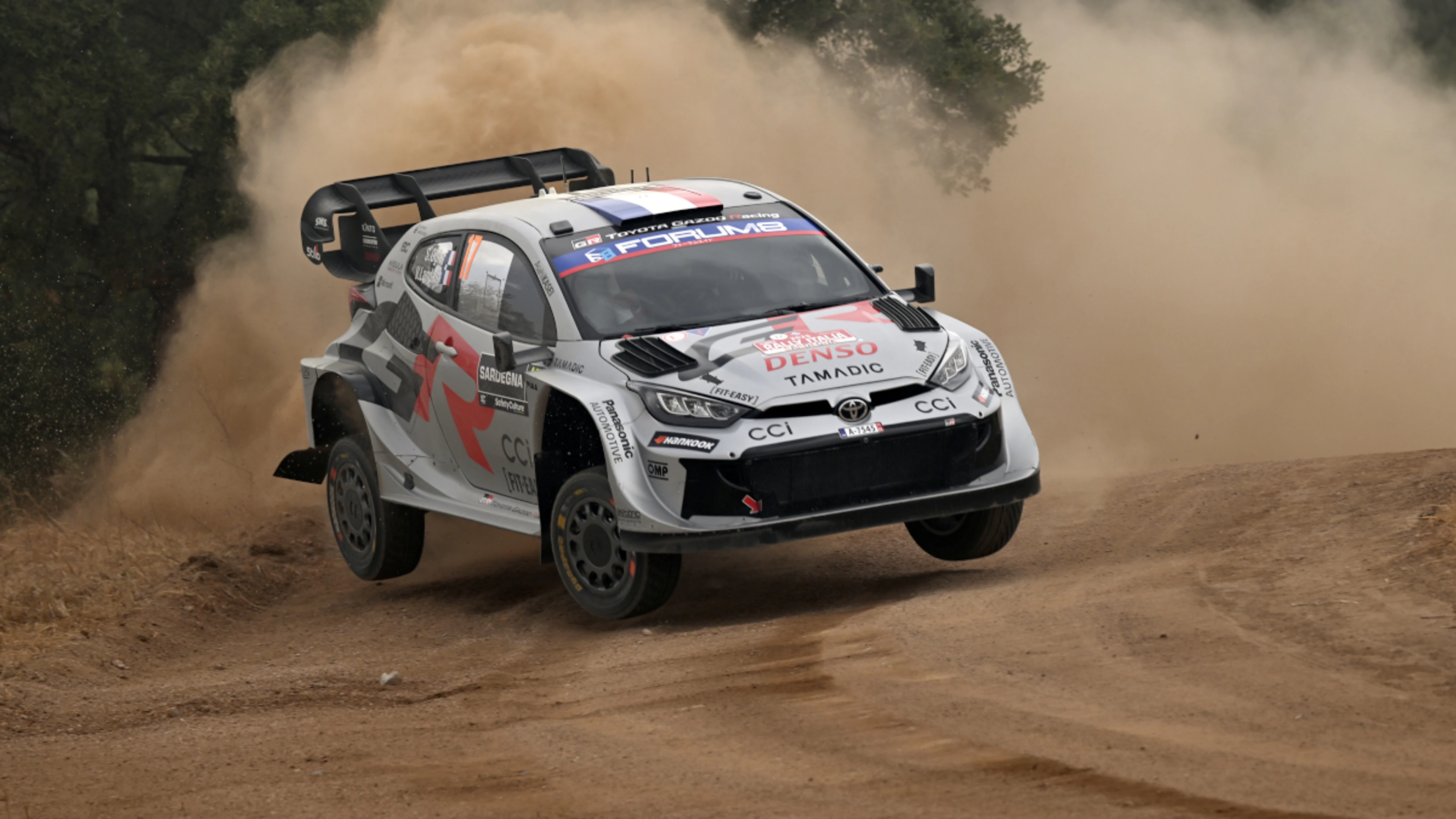 Ogier leads after tough first day in Sardinia
