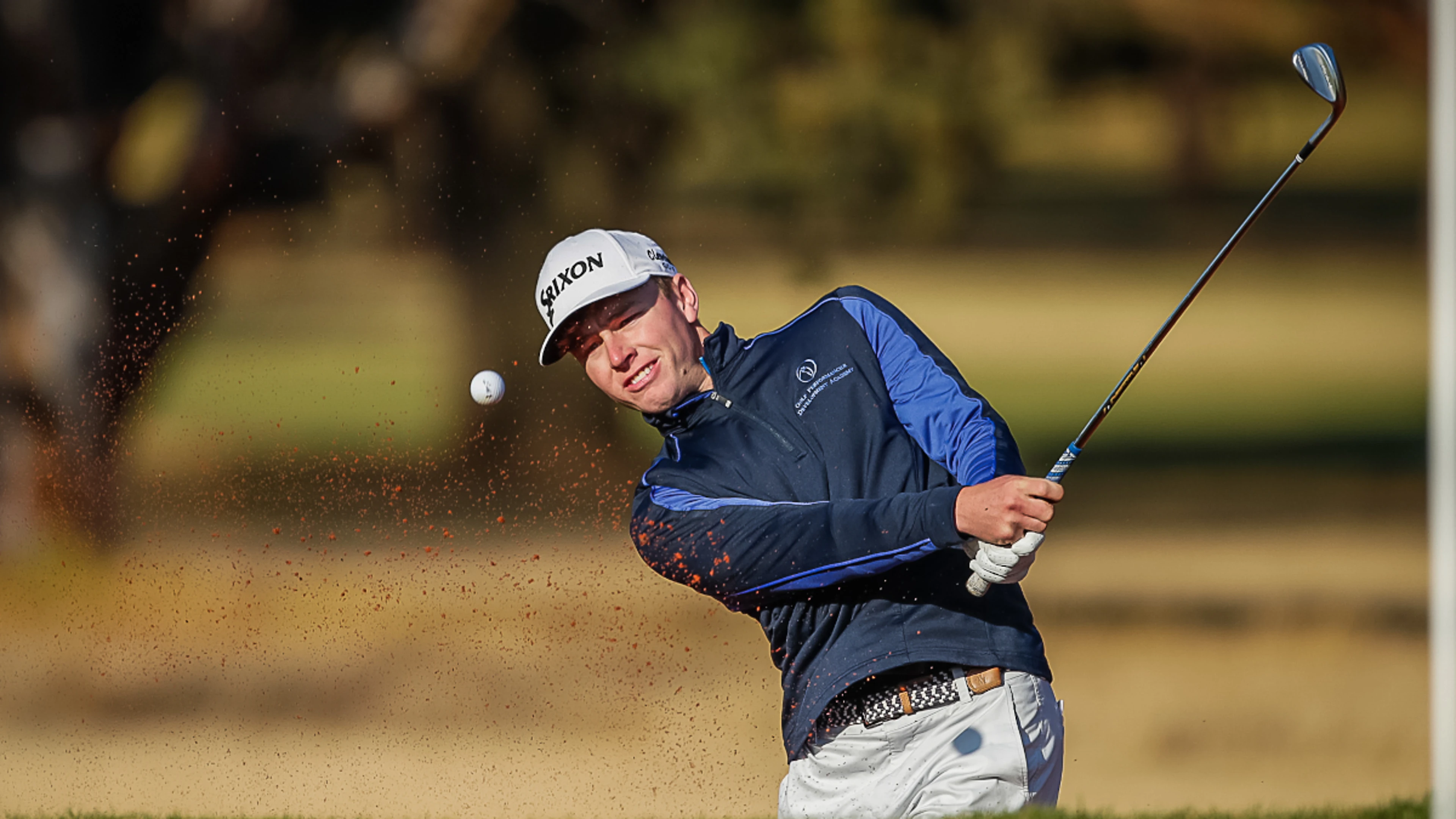 Van Velzen leads by one in final round of Mediclinic Invitational