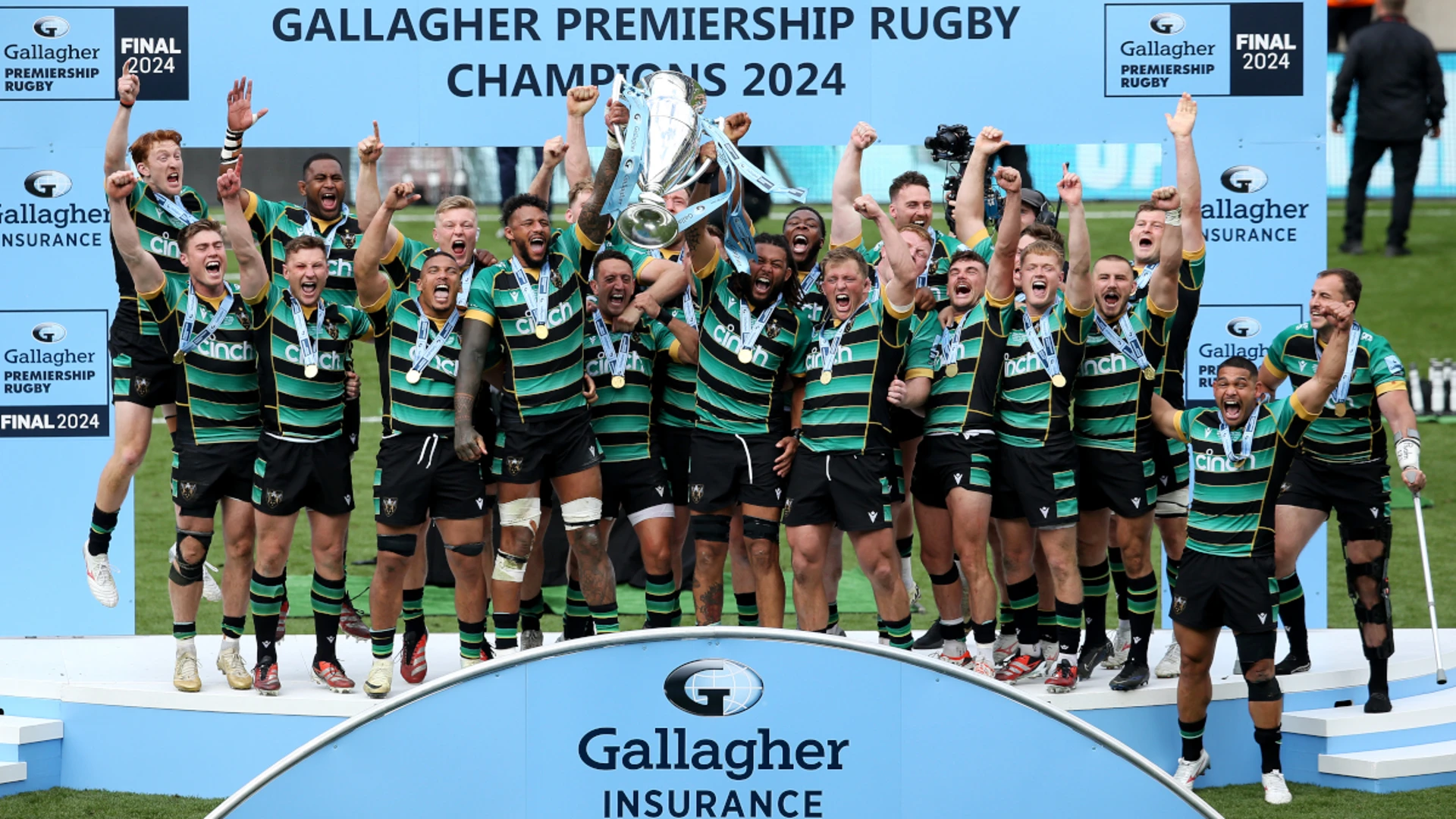 Northampton edge out 14-man Bath to win Premiership