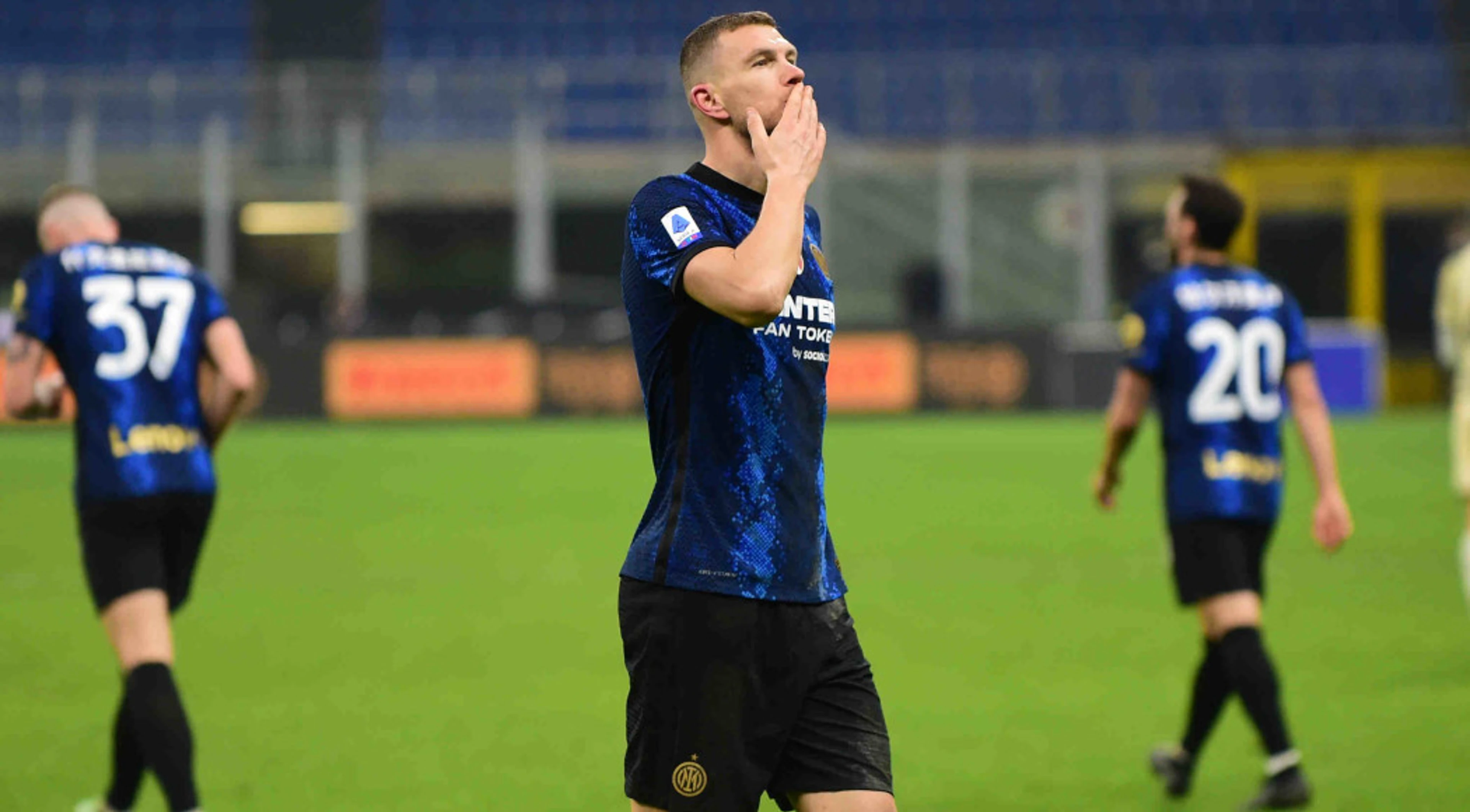 Dzeko strikes late to save Inter against Venezia