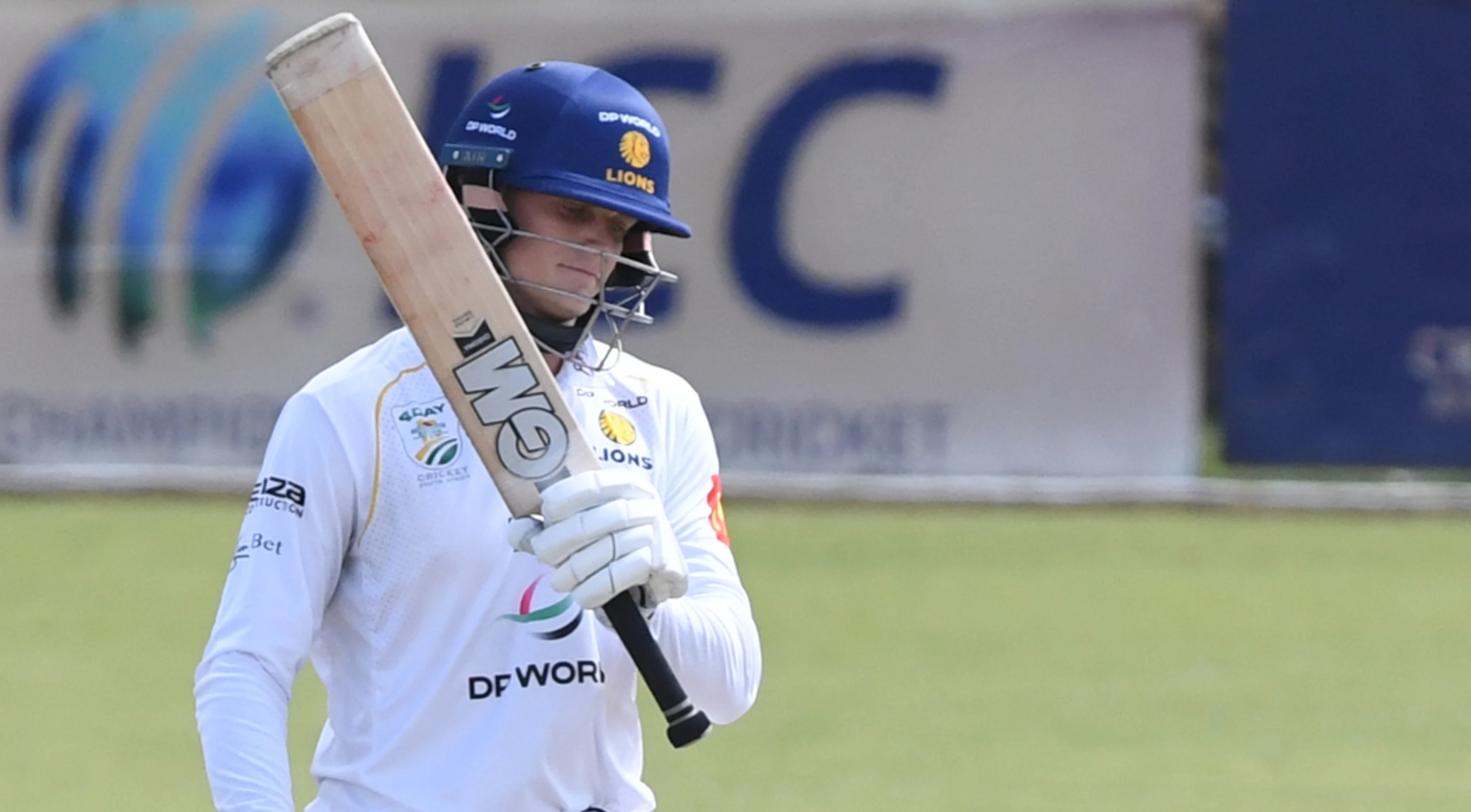 Day 3 wrap: Rickelton strikes brilliant hundred, Erwee ton give Dolphins the edge
