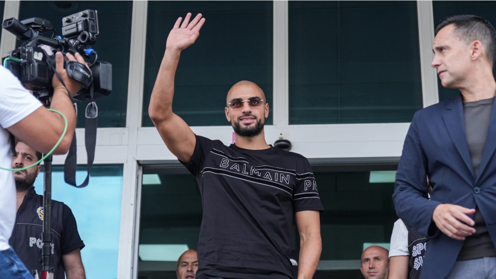 Amrabat joins Fenerbahce on loan from Fiorentina